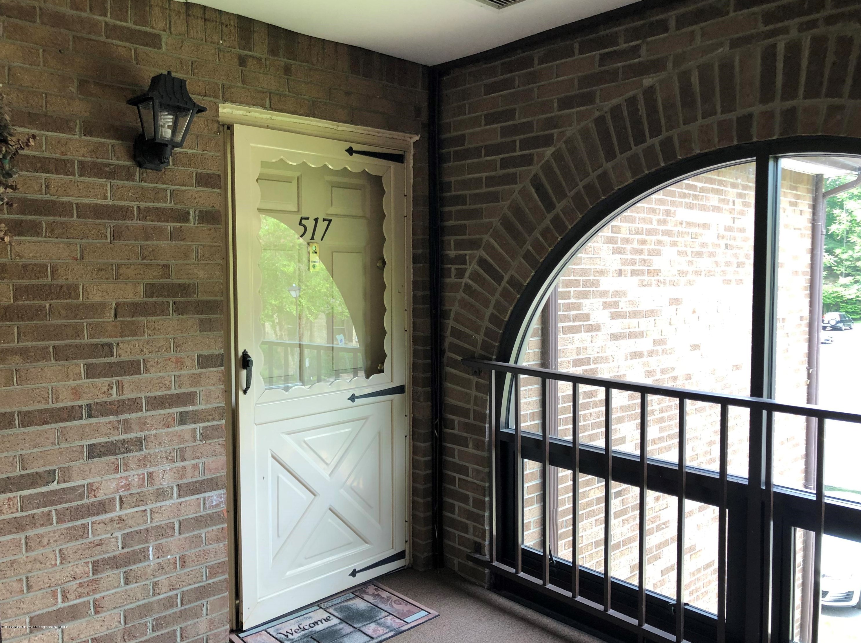 517 Wellington Pl, Matawan, NJ 07747
