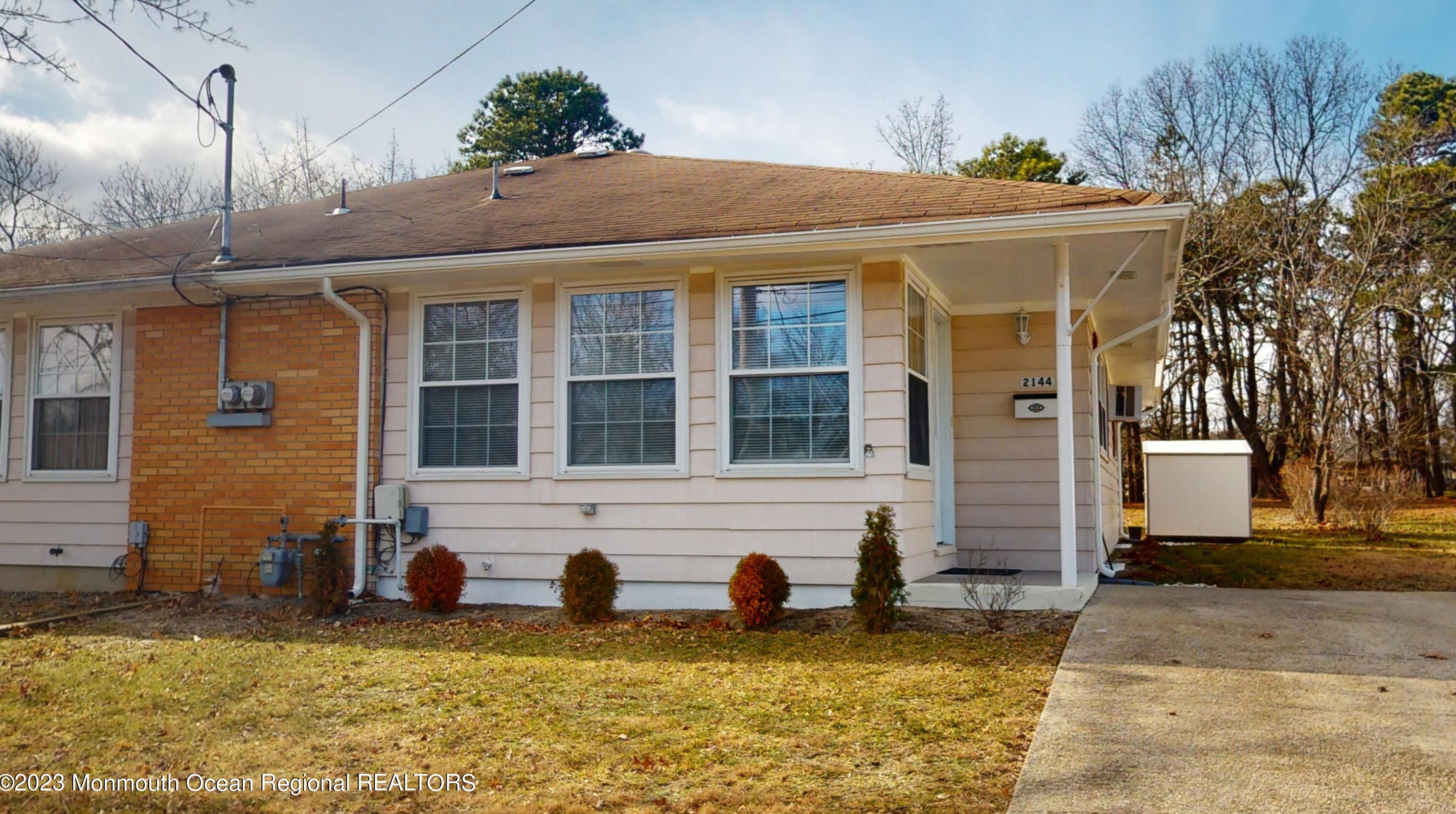 2144 Mount Hood Ln, Toms River, NJ 08753-1537