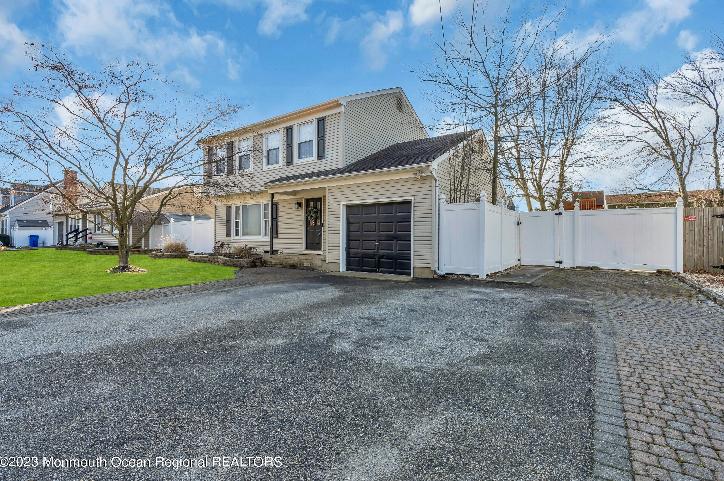 1325 Bay Ave, Toms River, NJ 08753