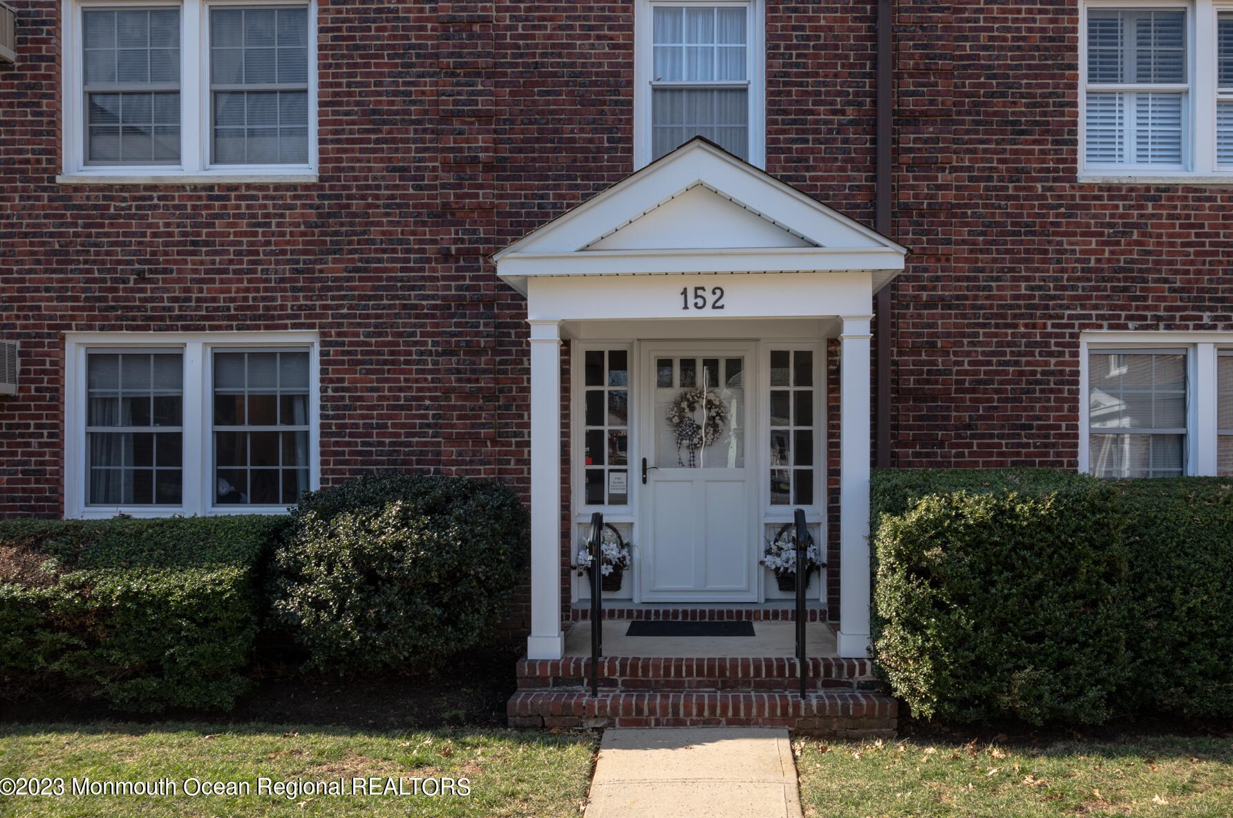 152 South St #a, Tinton Falls, NJ 07701