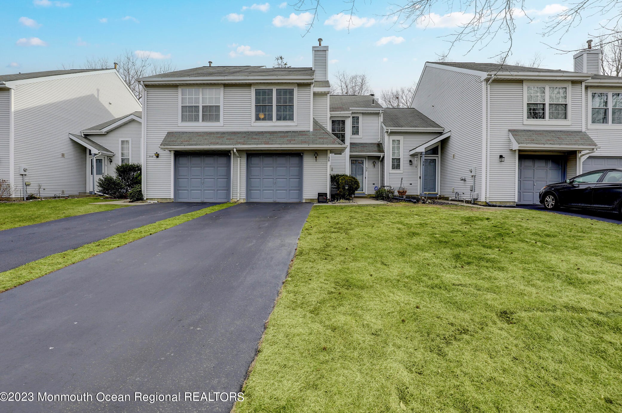 38 Malibu Dr, Tinton Falls, NJ 07724