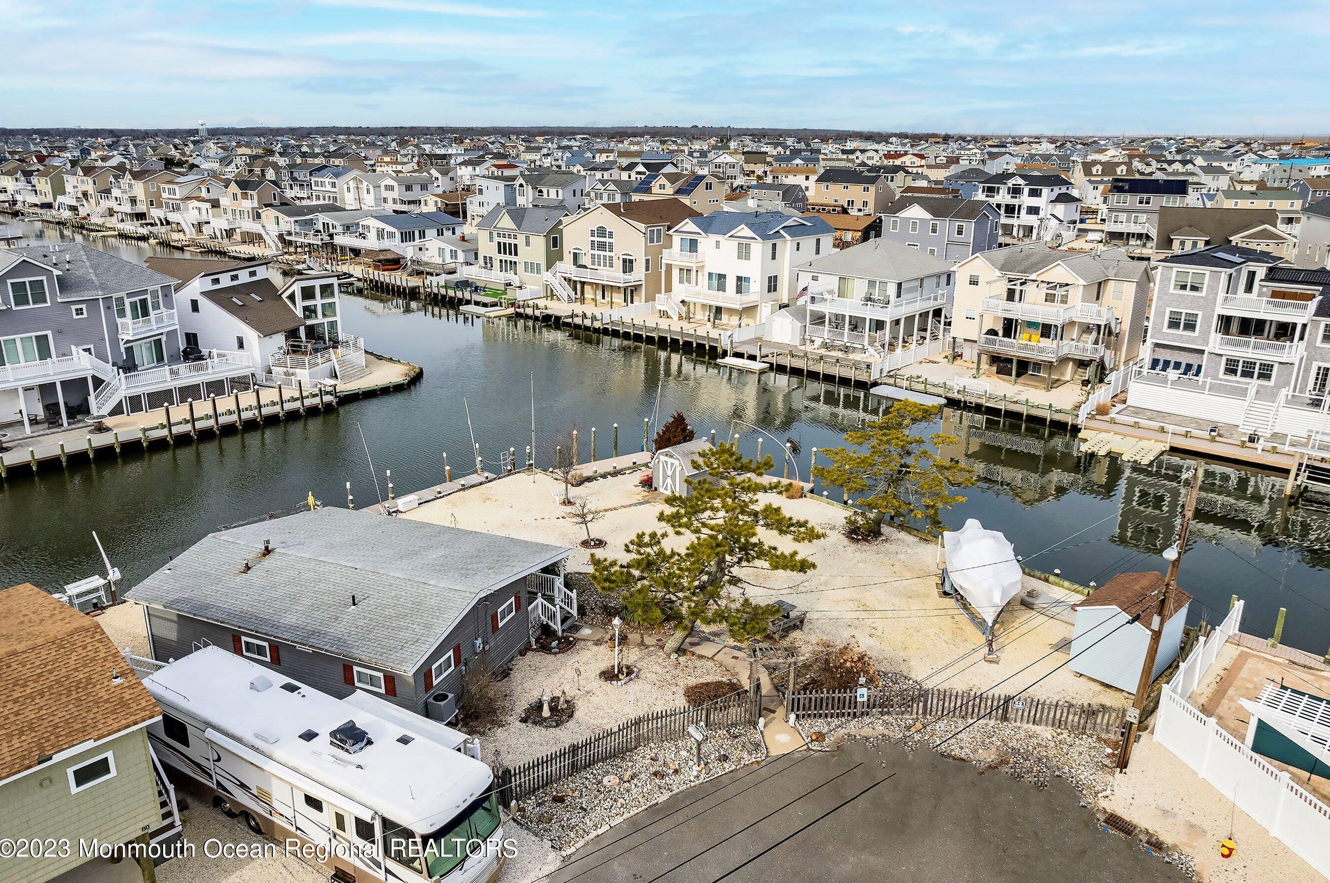 84 Weaver Dr, Cedar Bonnet Island, NJ 08050