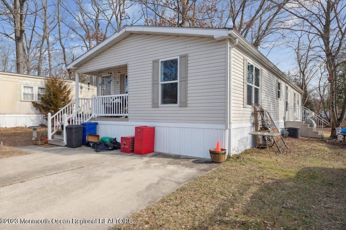 101 Antonia Dr, Jackson Twp, NJ 08527