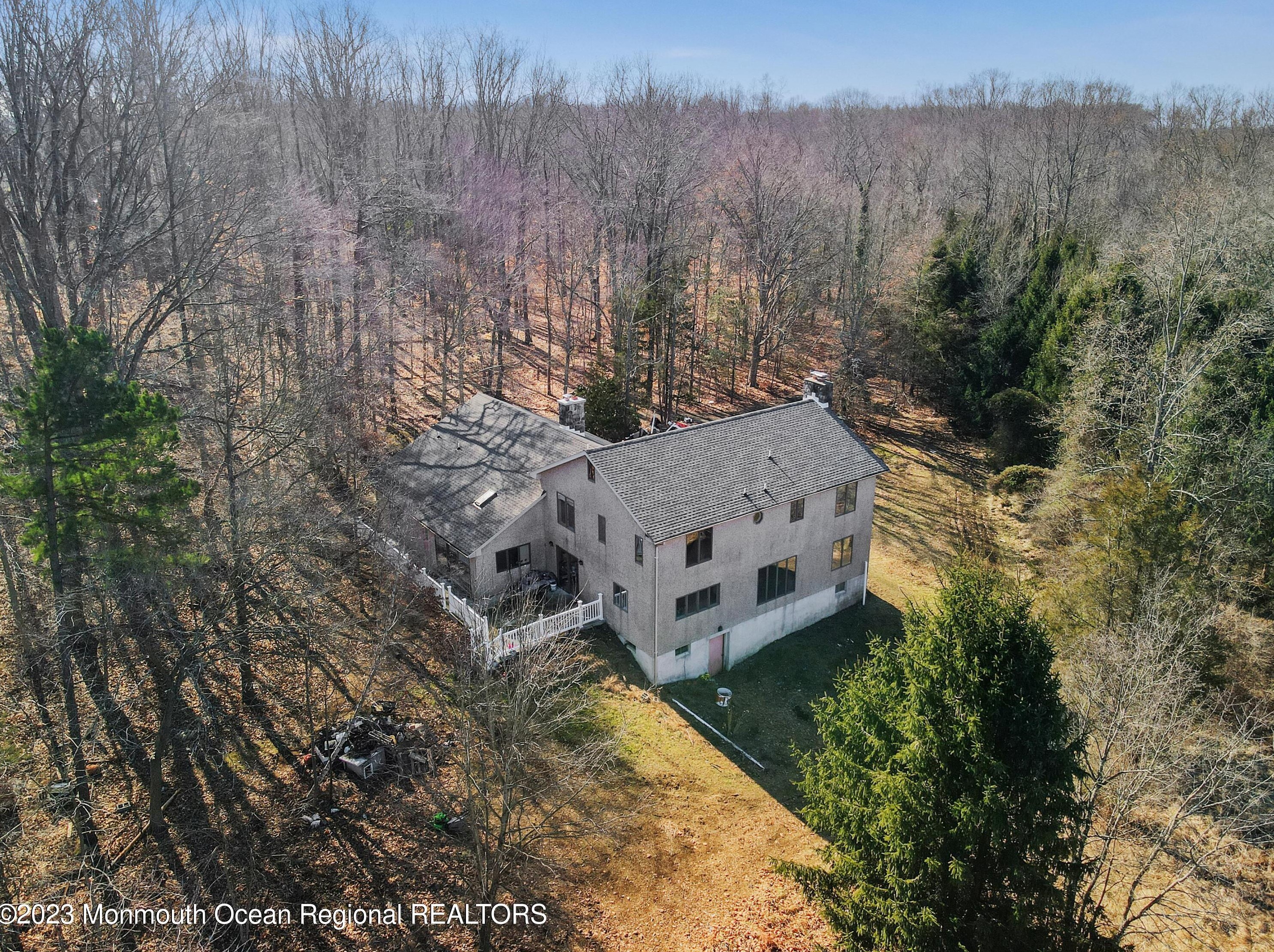 25 Meirs Rd, Upper Freehold Township, NJ 08514