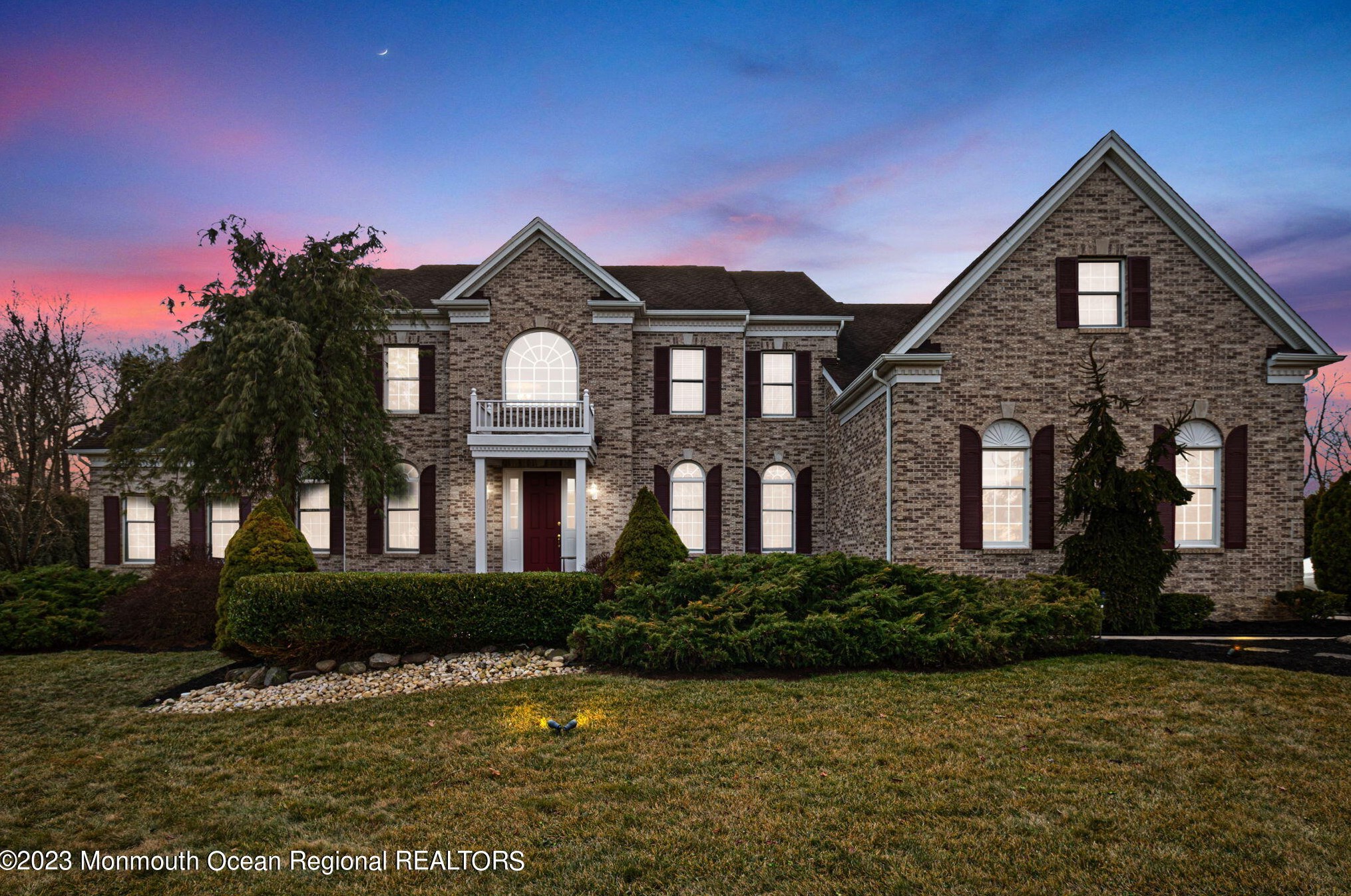 22 Grant Dr, Upper Freehold Township, NJ 08514