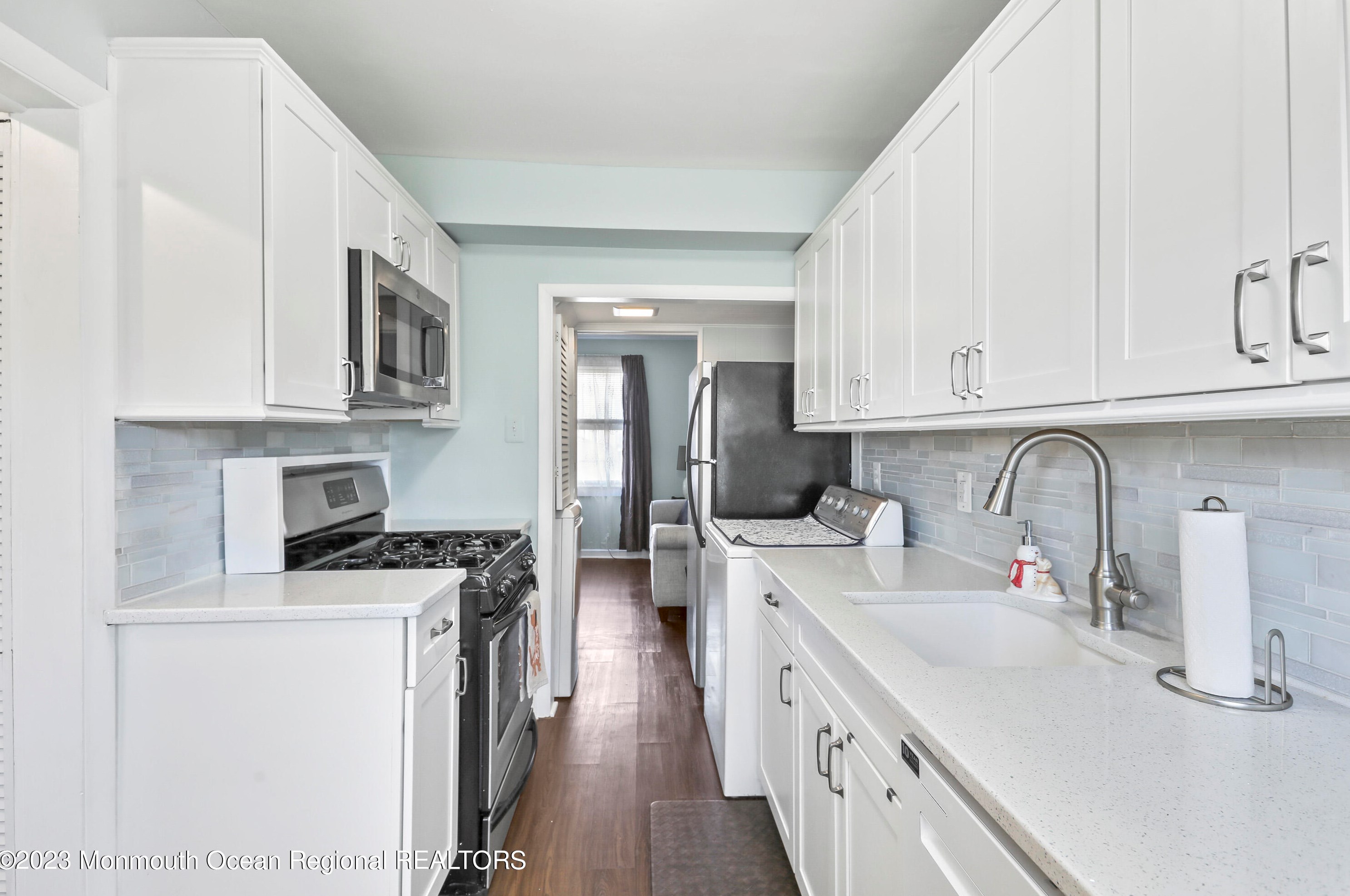 40 Belshaw Ave, Tinton Falls, NJ 07724