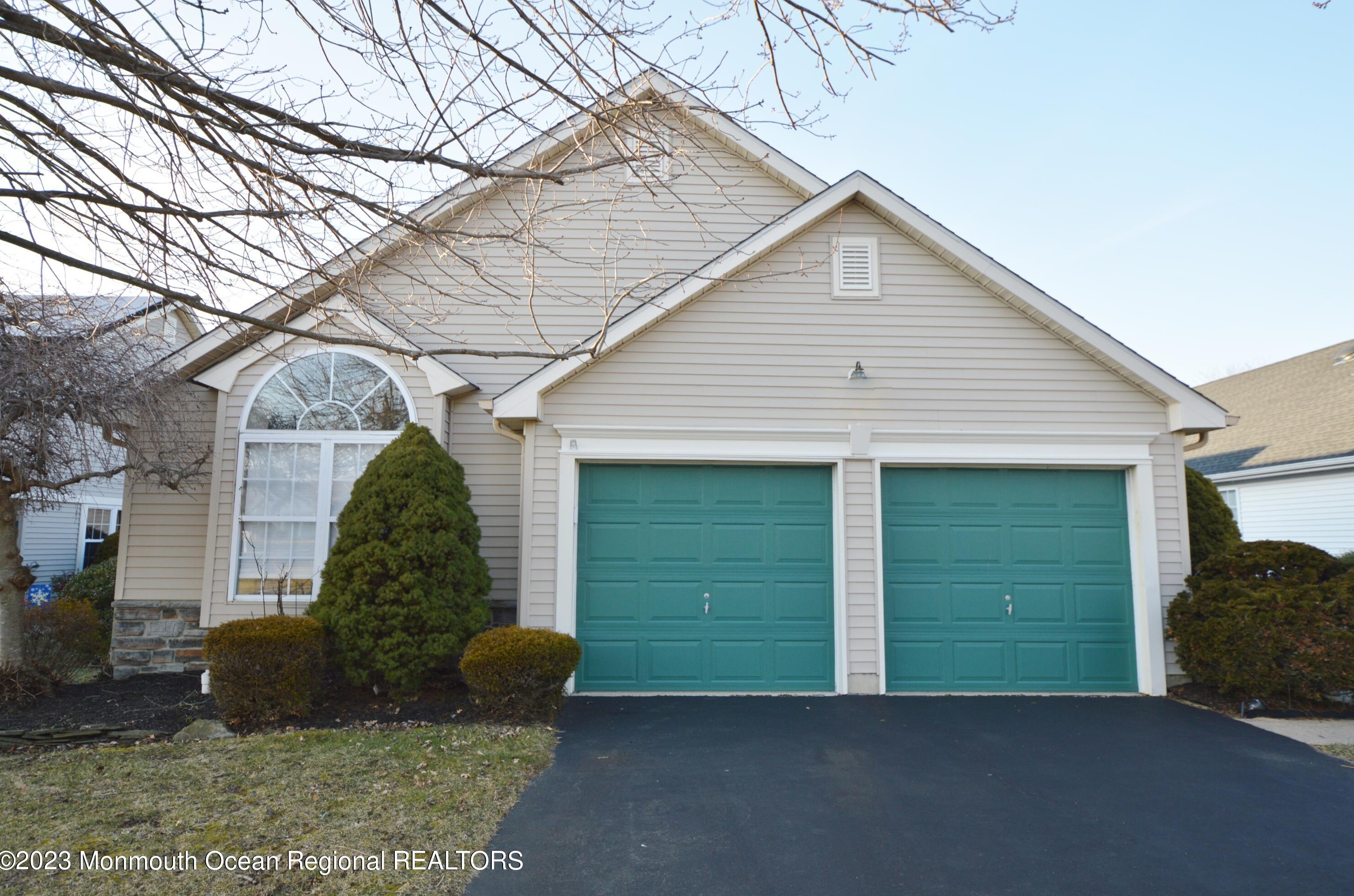 2672 Lancaster Ln, Toms River, NJ 08755-2555
