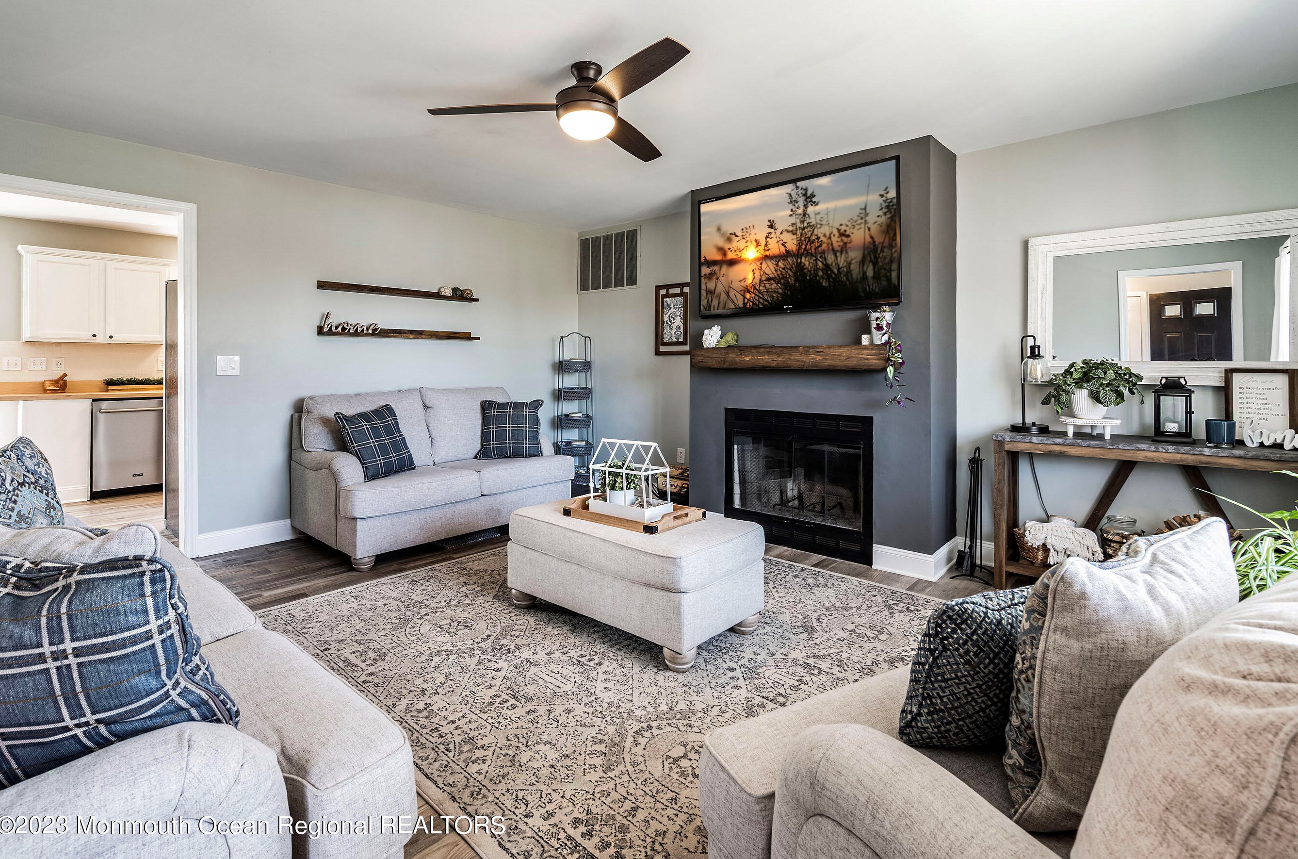 389 Mermaid Dr, Cedar Bonnet Island, NJ 08050