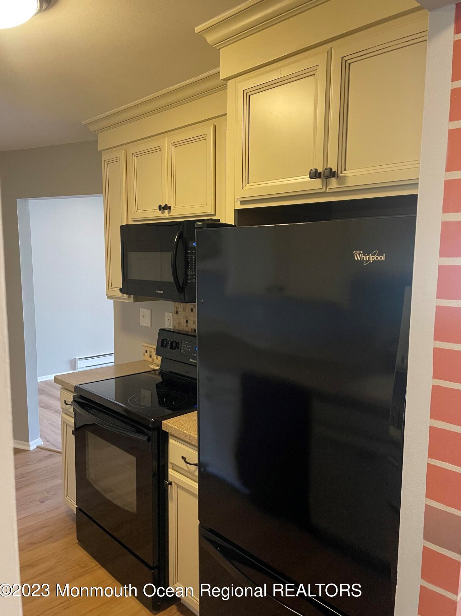 36 Amberly Dr #h, Millstone Township, NJ