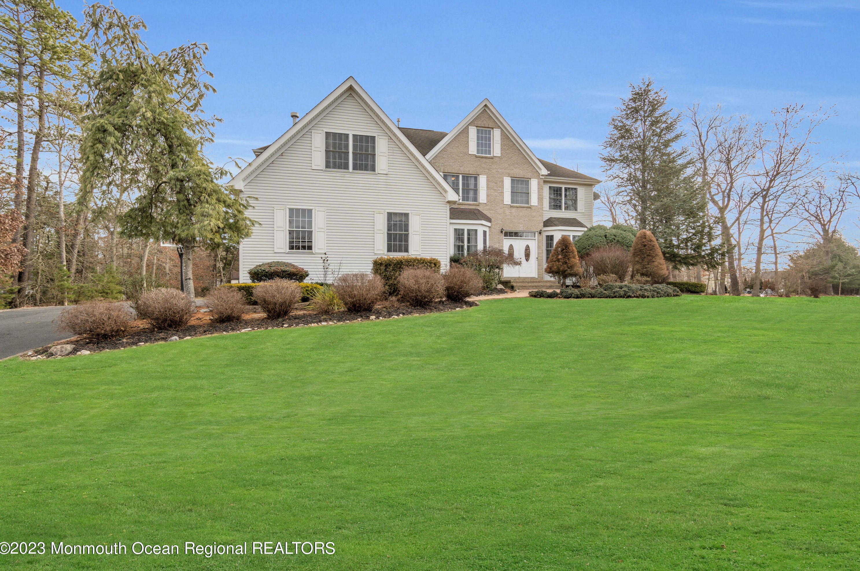 9 Swallow Tail Ct, Jackson Twp, NJ 08527