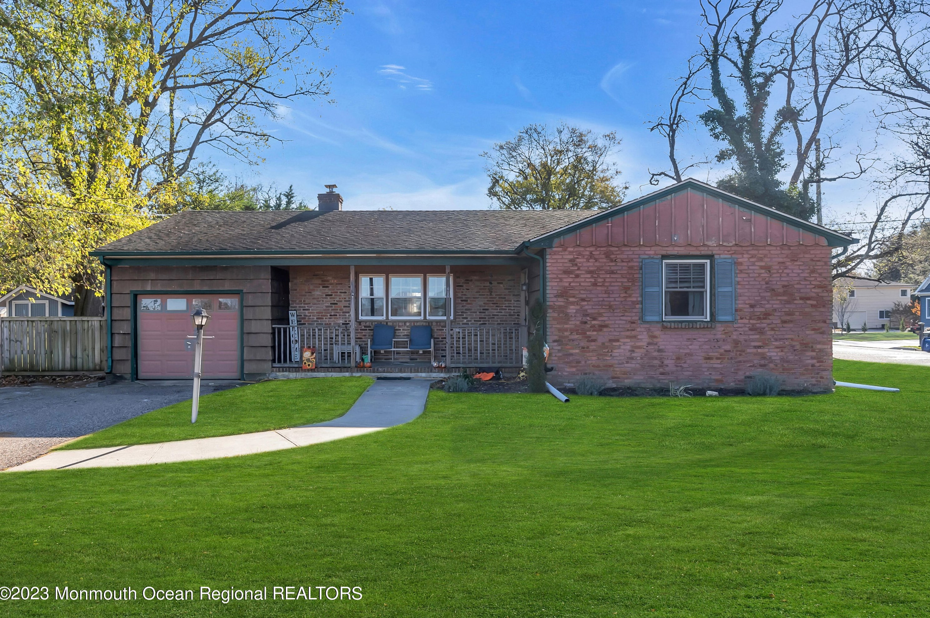 606 W Park Ave, Oakhurst, NJ 07755
