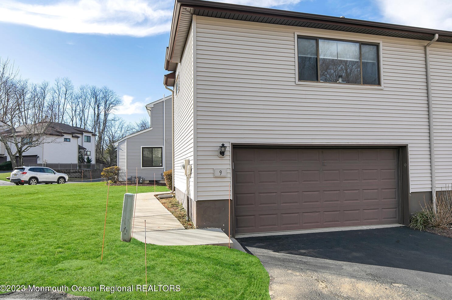 9 Clavendon Ct, Middletown, NJ 07748