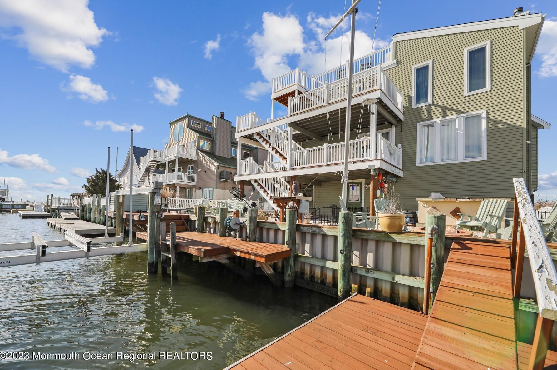 41 Ohio Dr, Tuckerton NJ  08087-1025 exterior