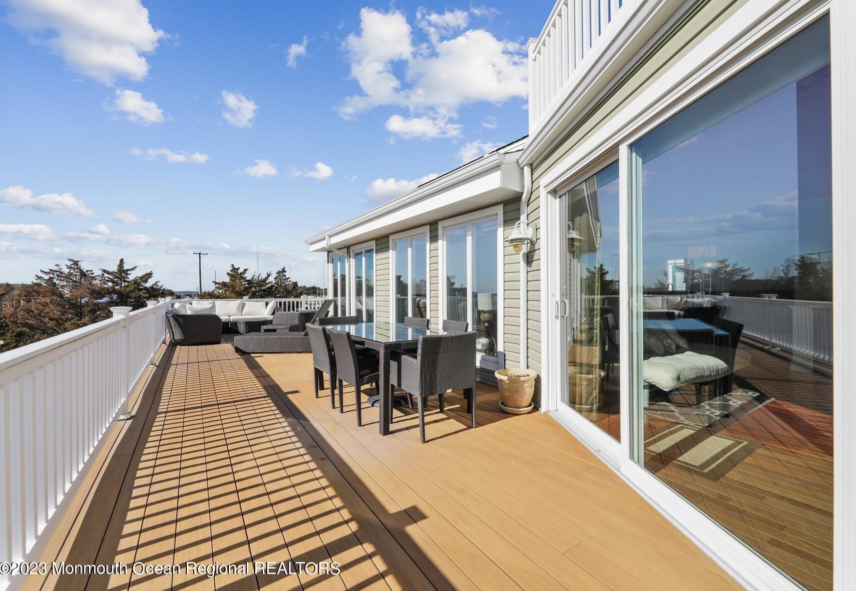 41 Ohio Dr, Tuckerton NJ  08087-1025 exterior