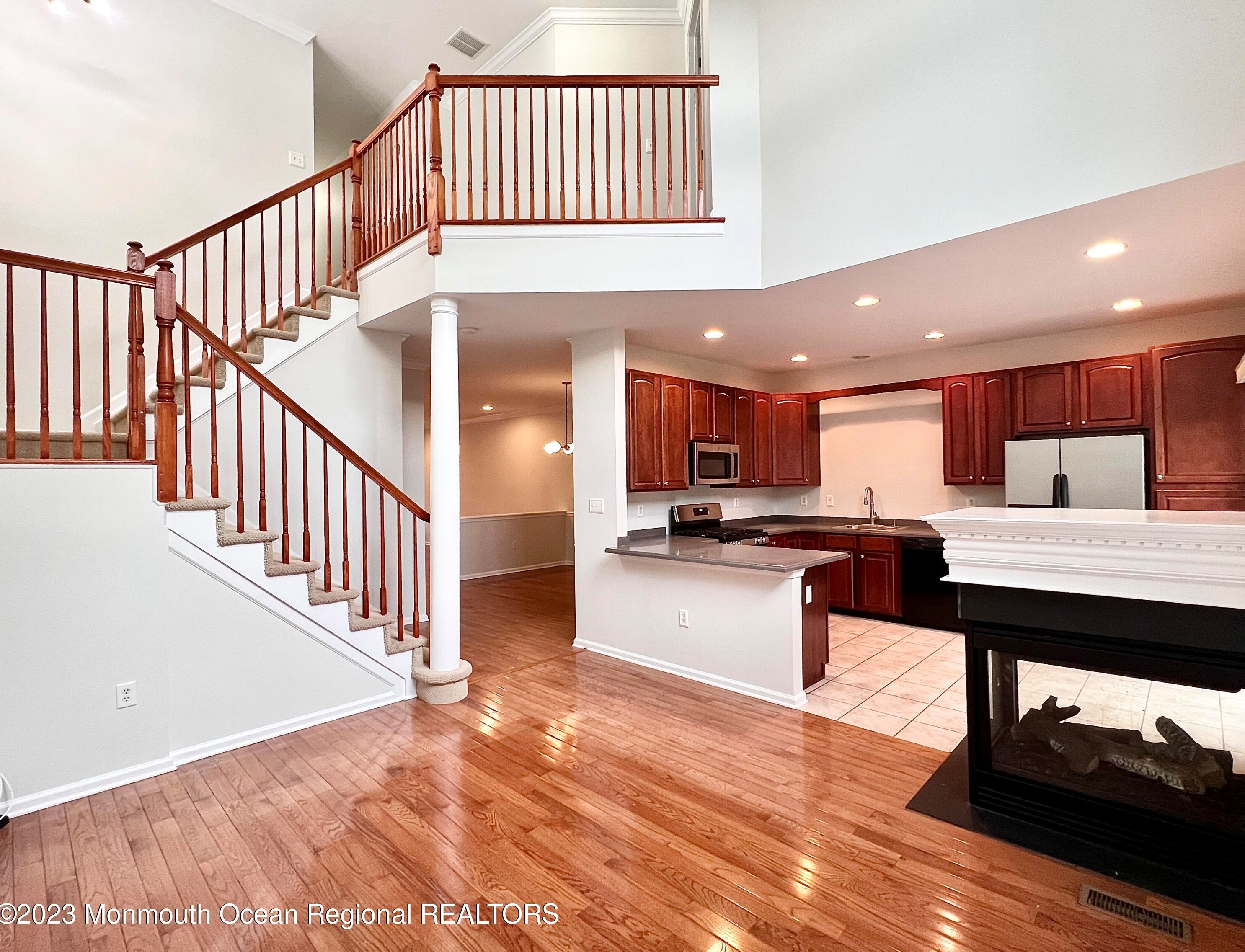 15 Deepwater Cir, Millstone Township, NJ 07726