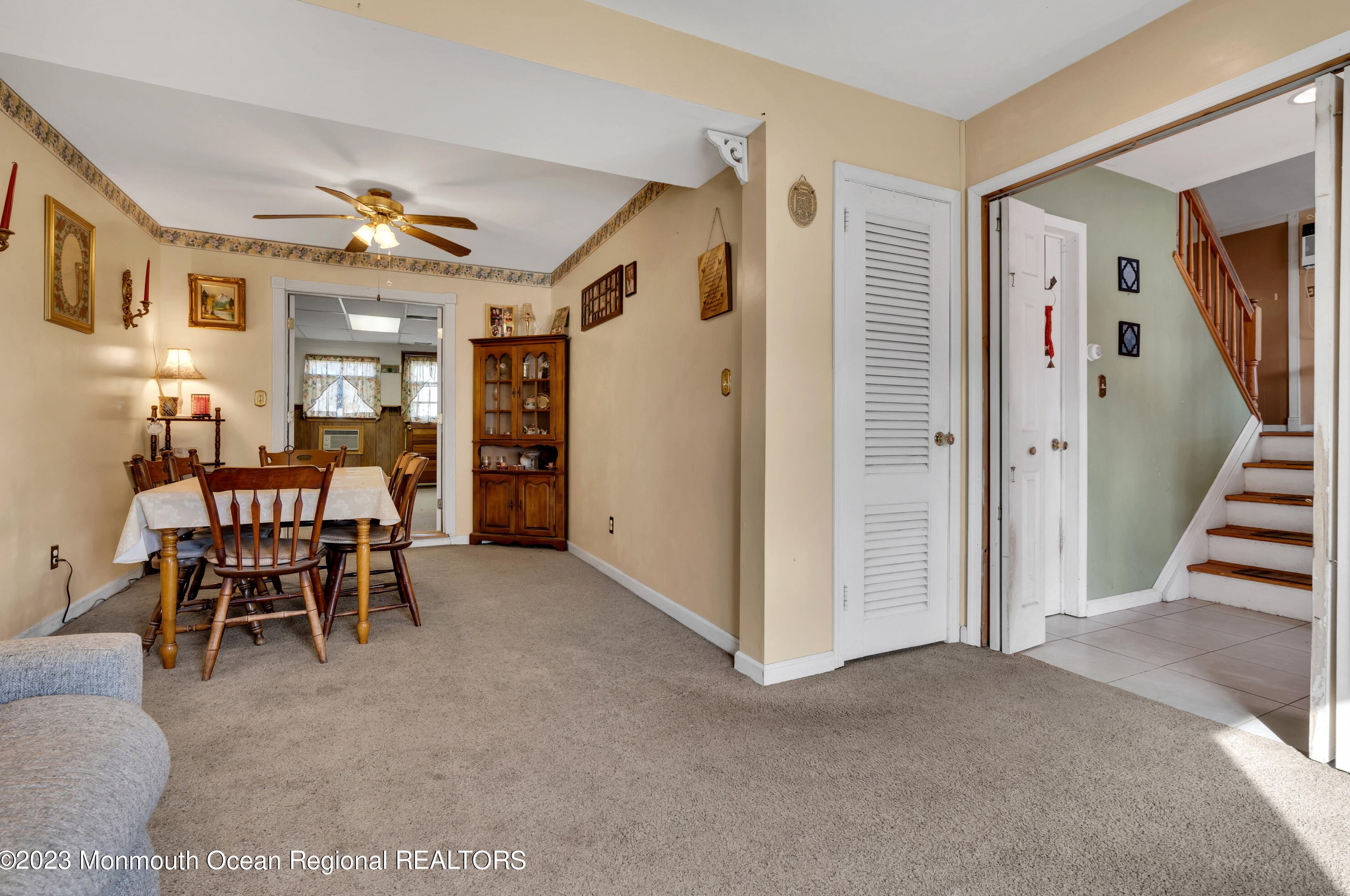 14 Walter Dr, Hazlet, NJ 07730