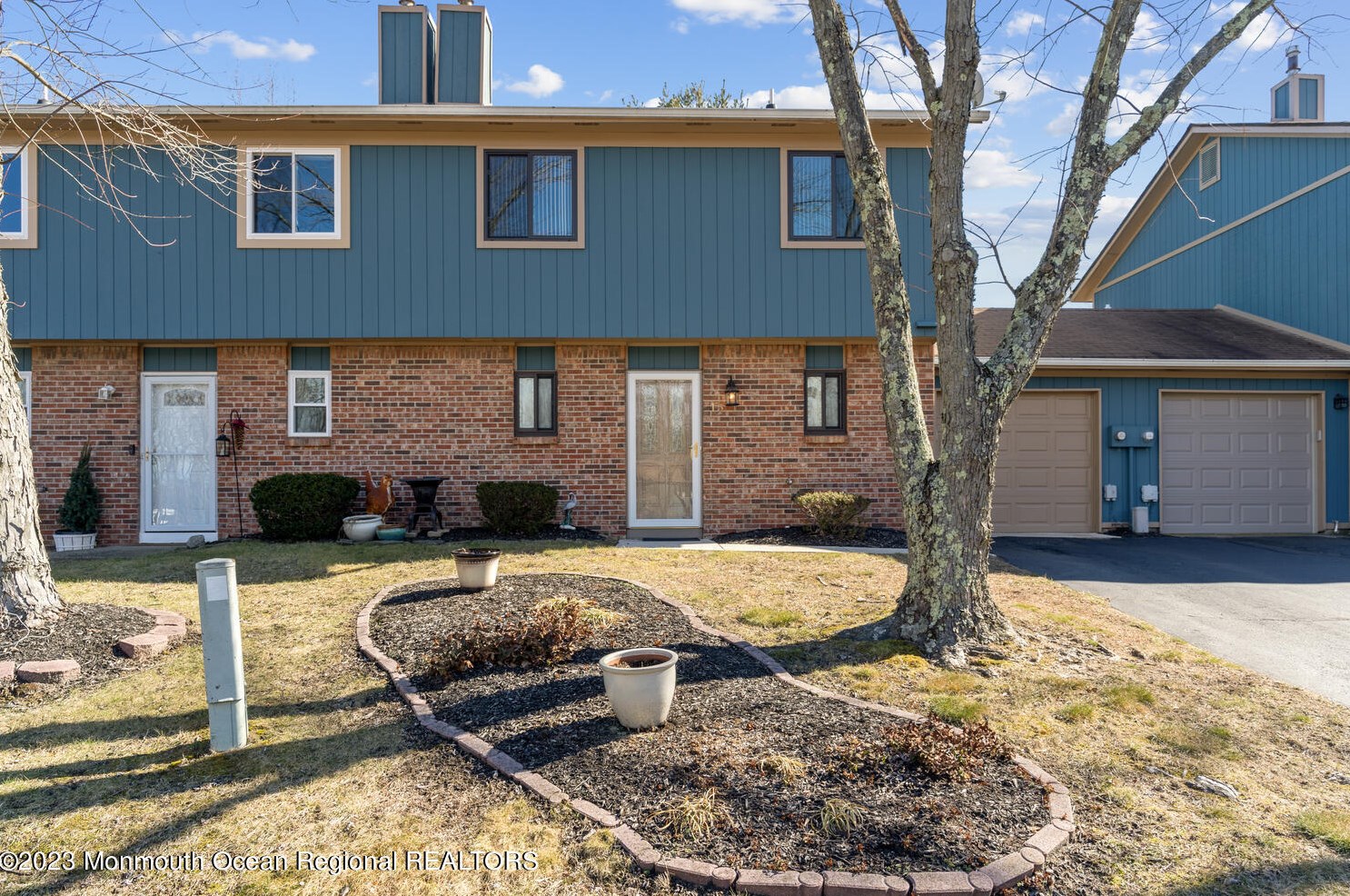 15 Canary Cir, Wall Township, NJ 07731-2036