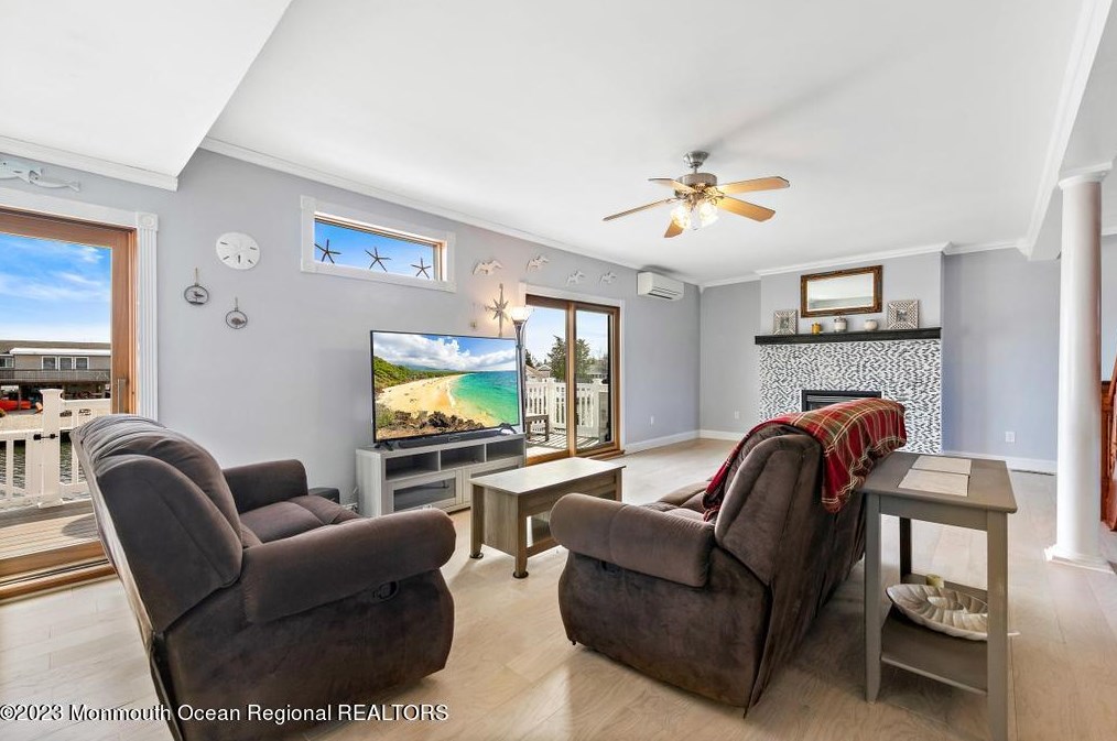 50 Atlantis Blvd, Tuckerton NJ  08087-1904 exterior