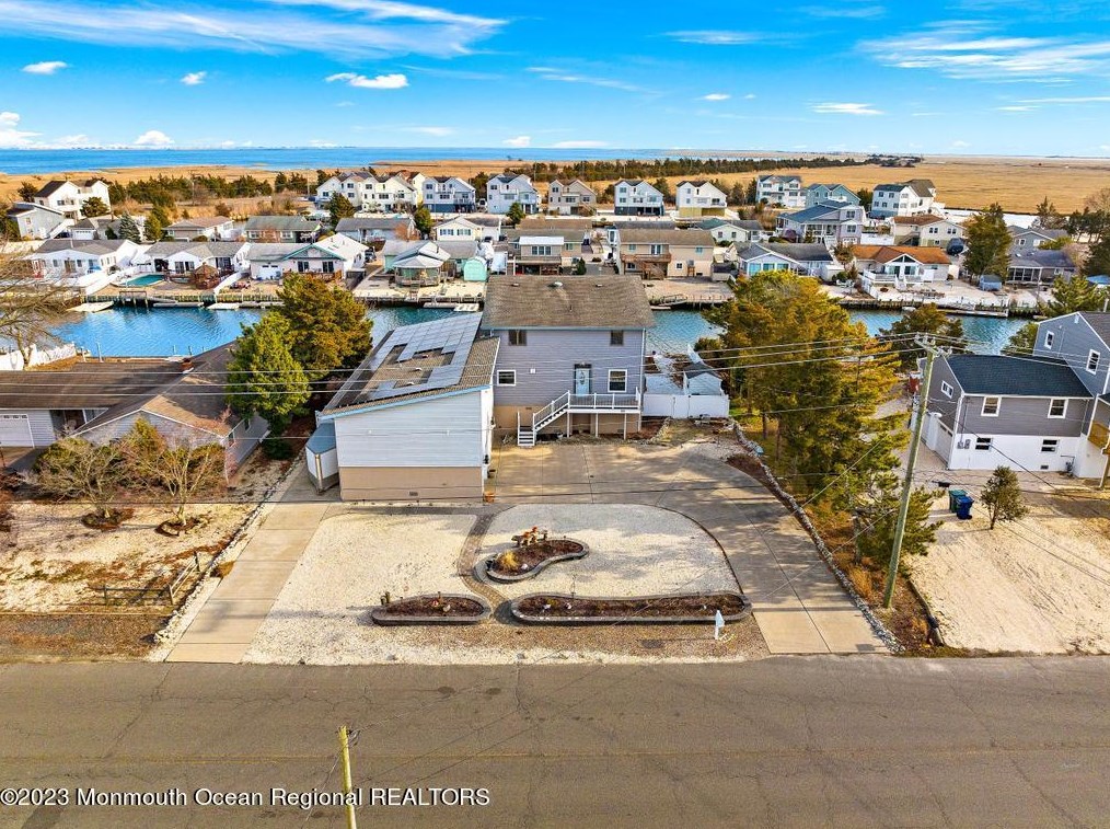 50 Atlantis Blvd, Tuckerton NJ  08087-1904 exterior