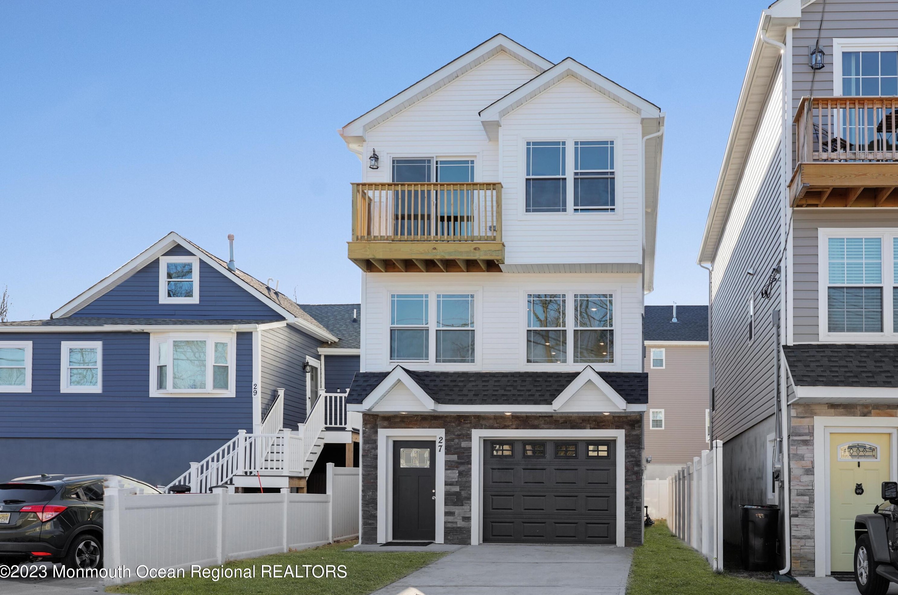 27 Cottage Pl, Ideal Beach, NJ 07734-1915