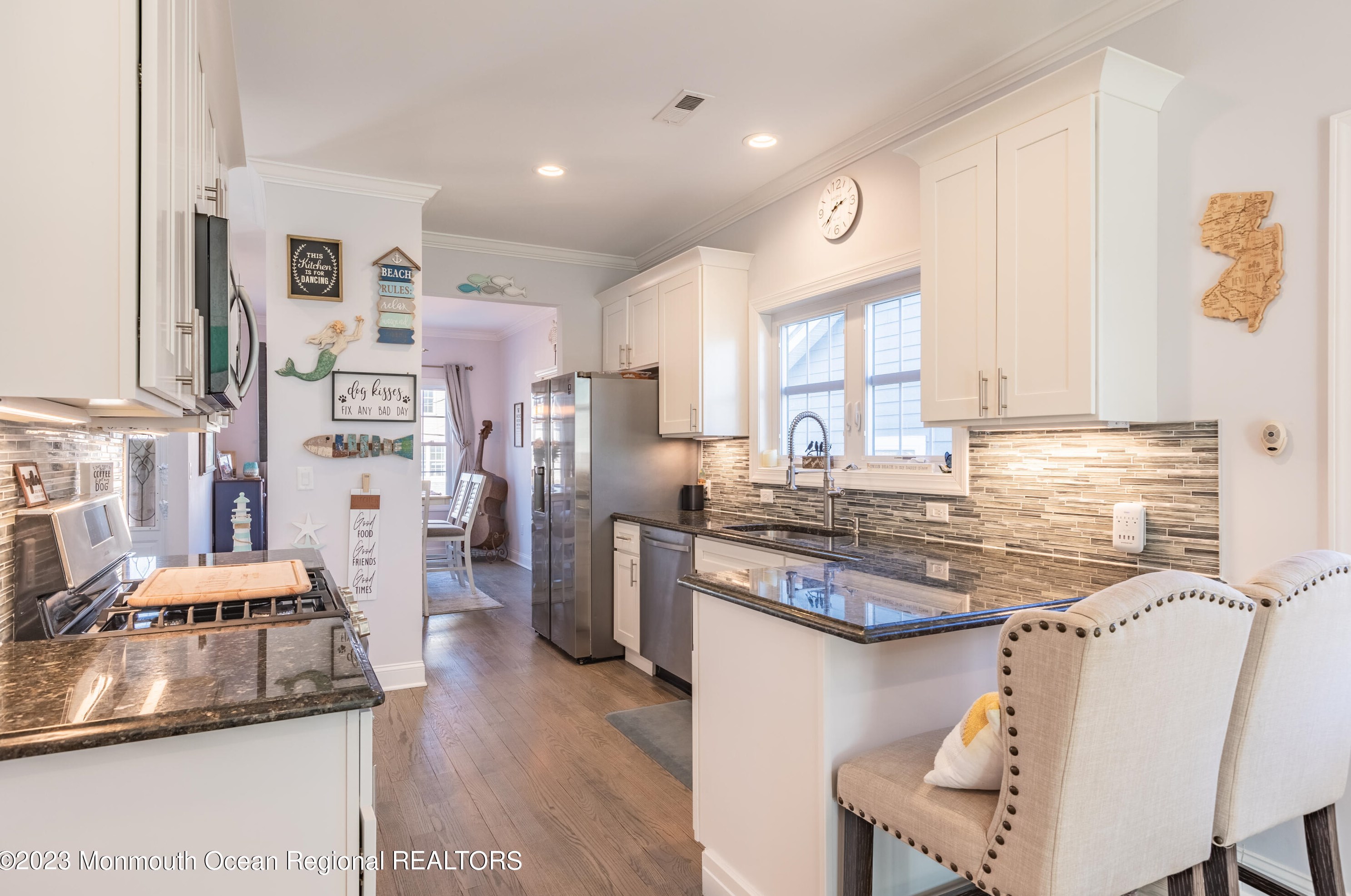 800 Prospect Ave, Keyport NJ  07735-5438 exterior