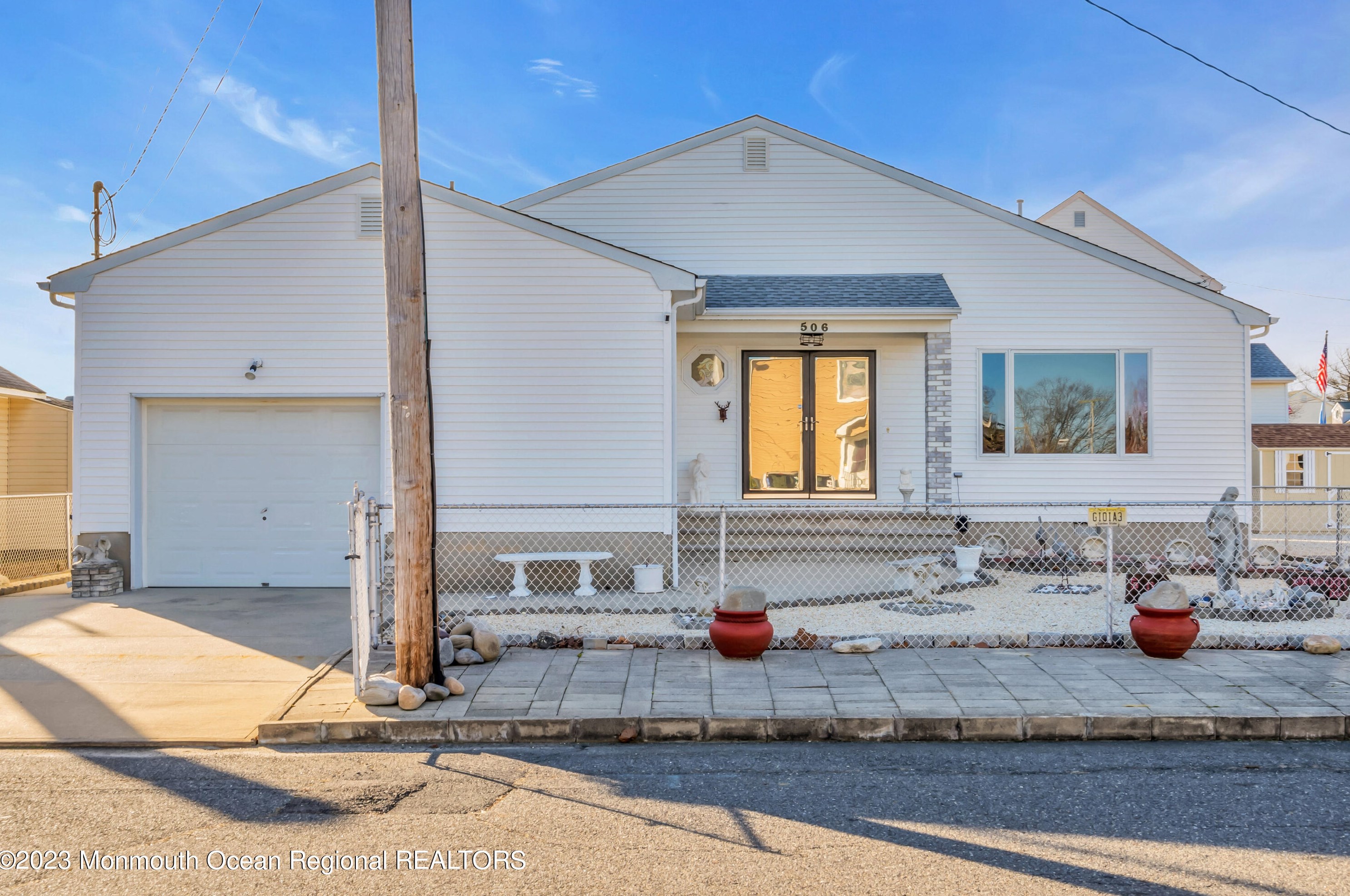 506 Newport Ave, Ocean Gate, NJ 08740-1381