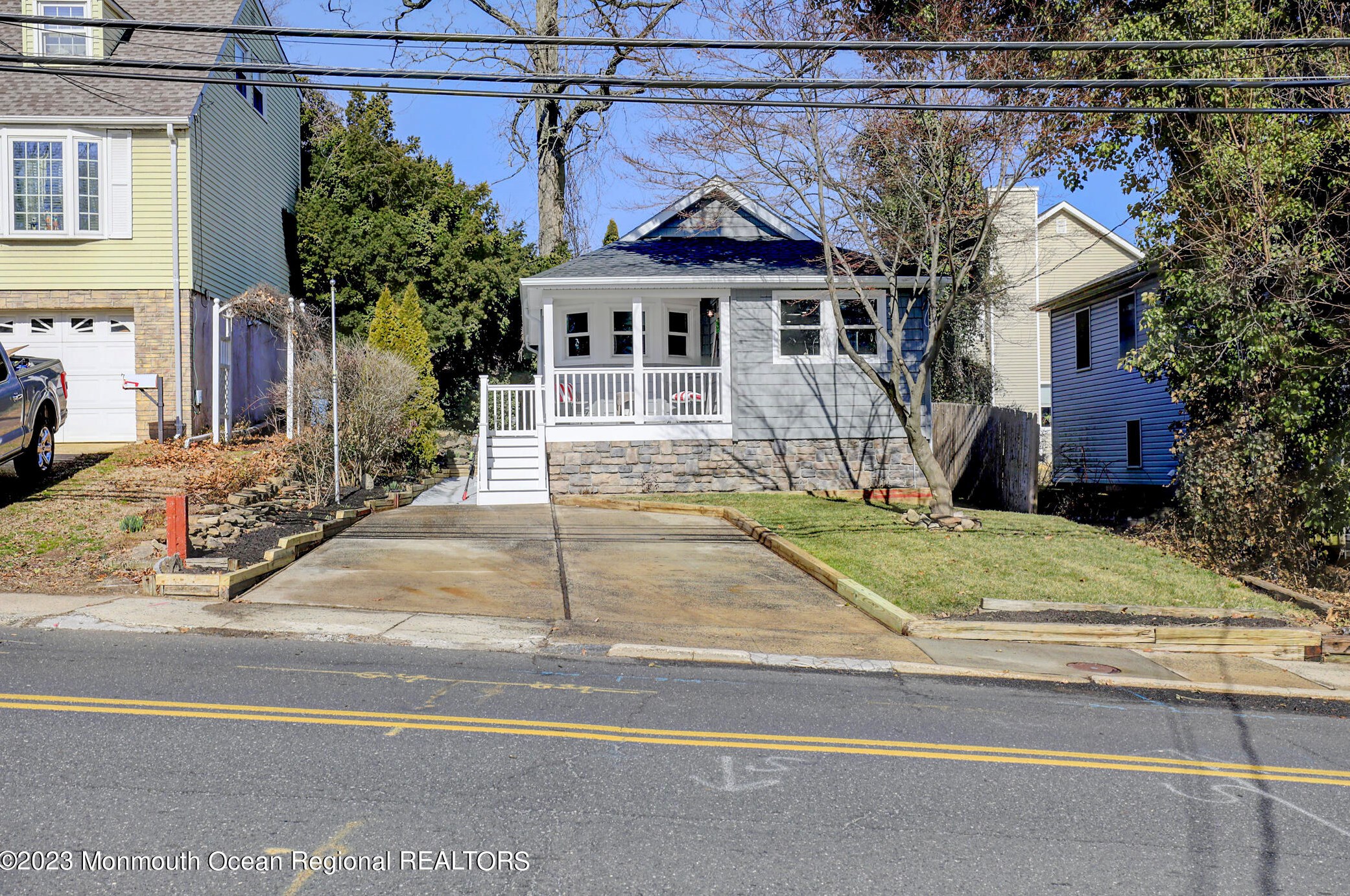 210 Linden Ave, Monmouth Hills, NJ 07732