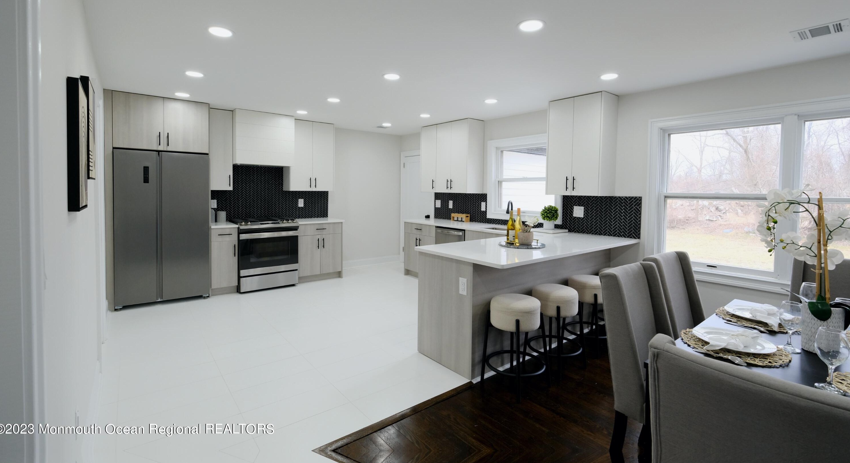 537 Squankum Yellowbrook Rd, Wall Township NJ  07727-3745 exterior