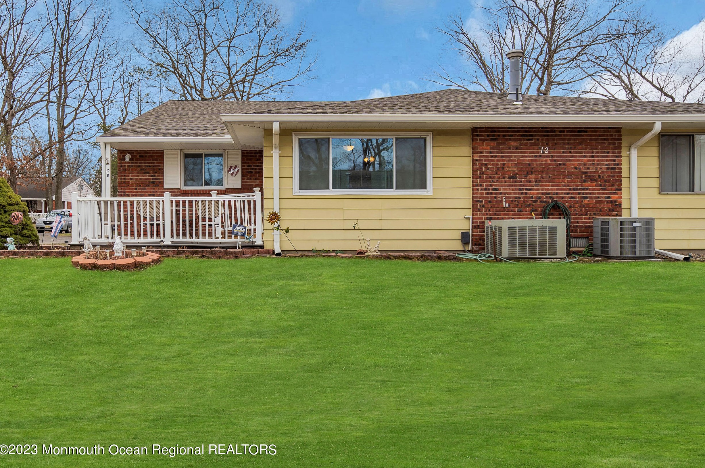 12 Lark St #b, Lakehurst, NJ 08759