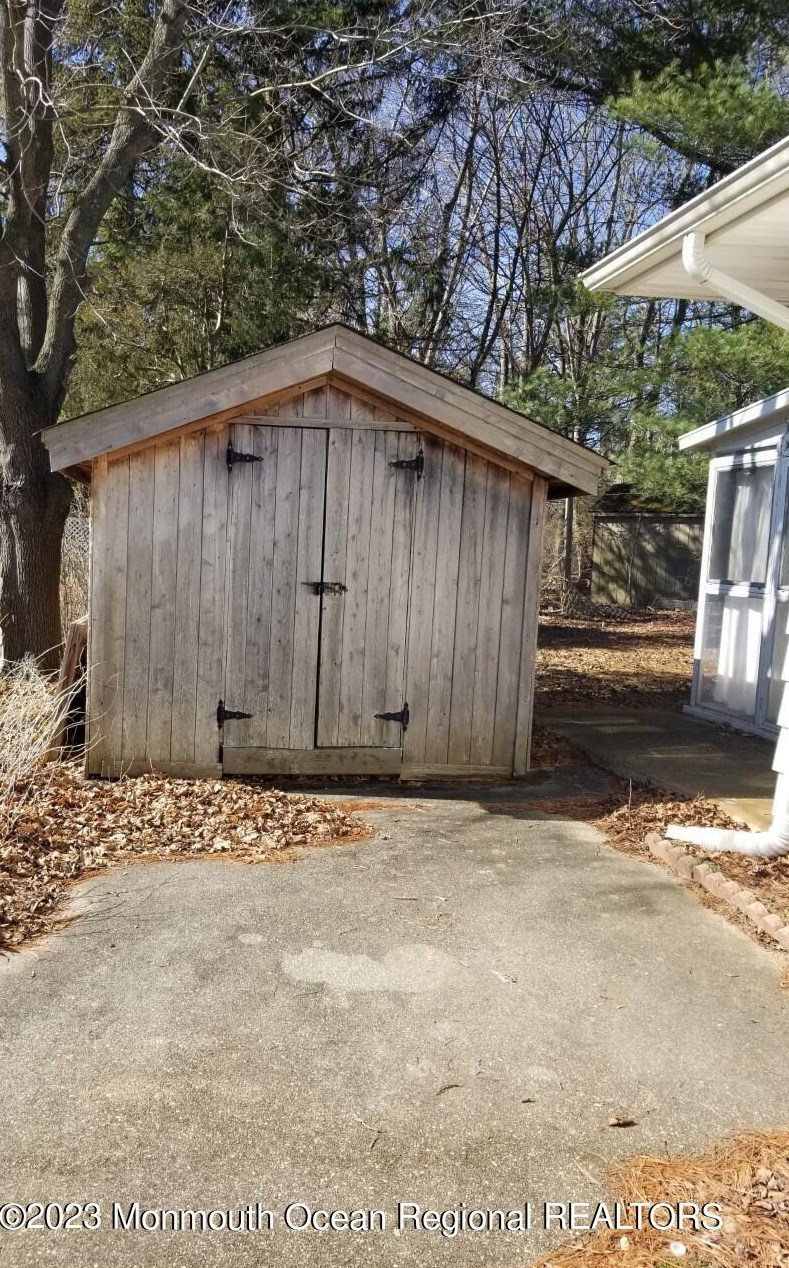 1987 Hovsons Blvd, Toms River, NJ 08753