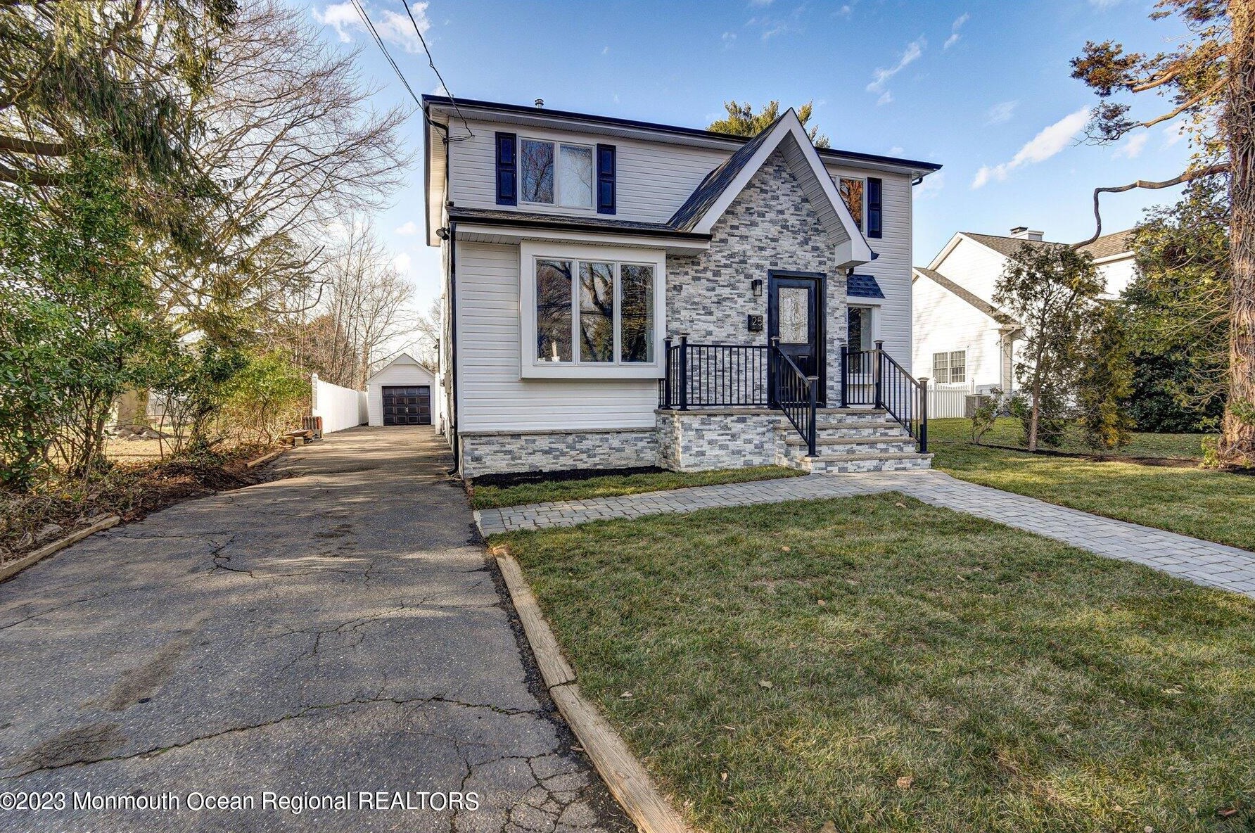 25 Comanche Dr, Oceanport, NJ 07757-1552