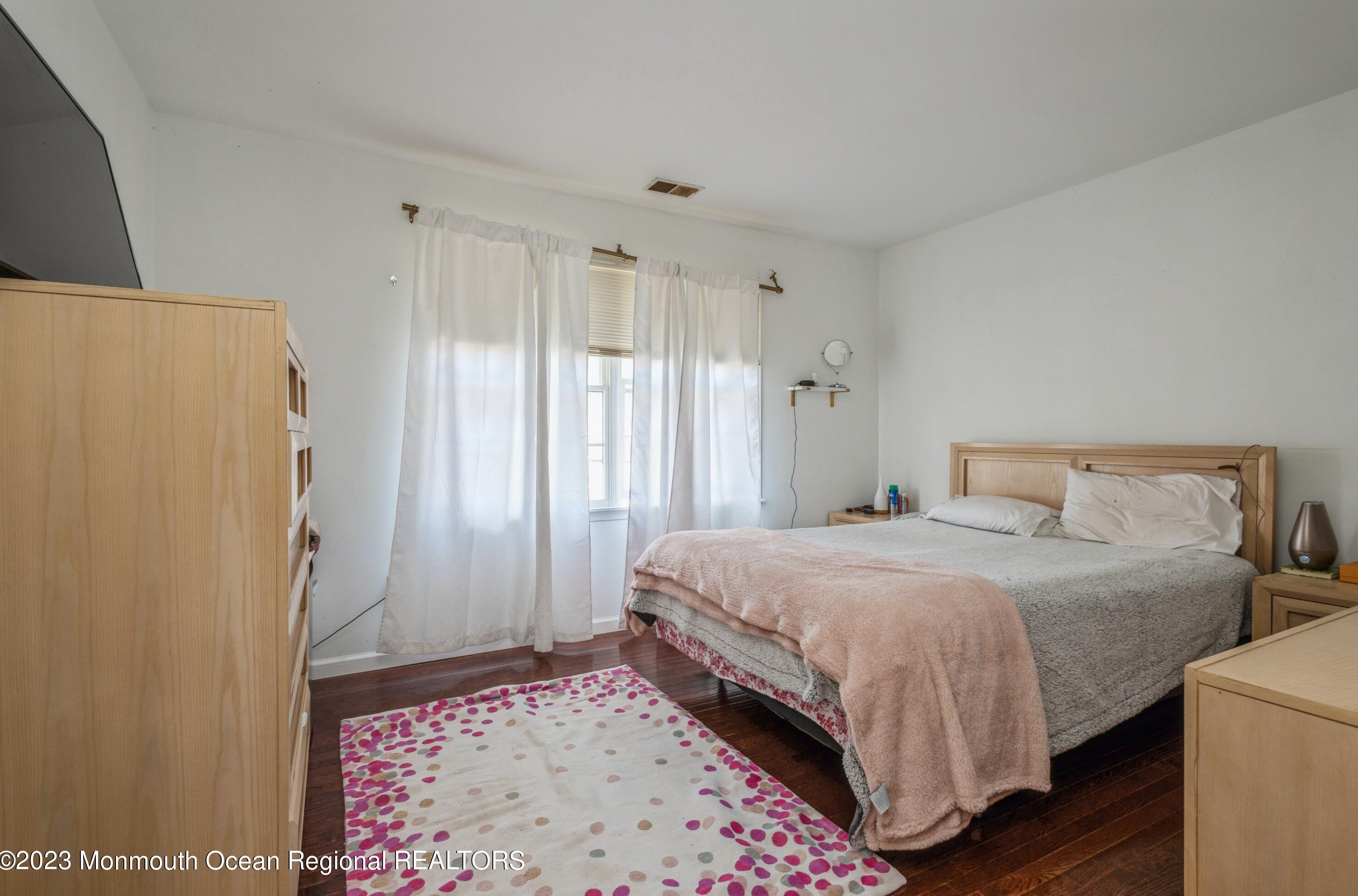 37 Port Au Peck Ave, Oceanport NJ  07757-1205 exterior