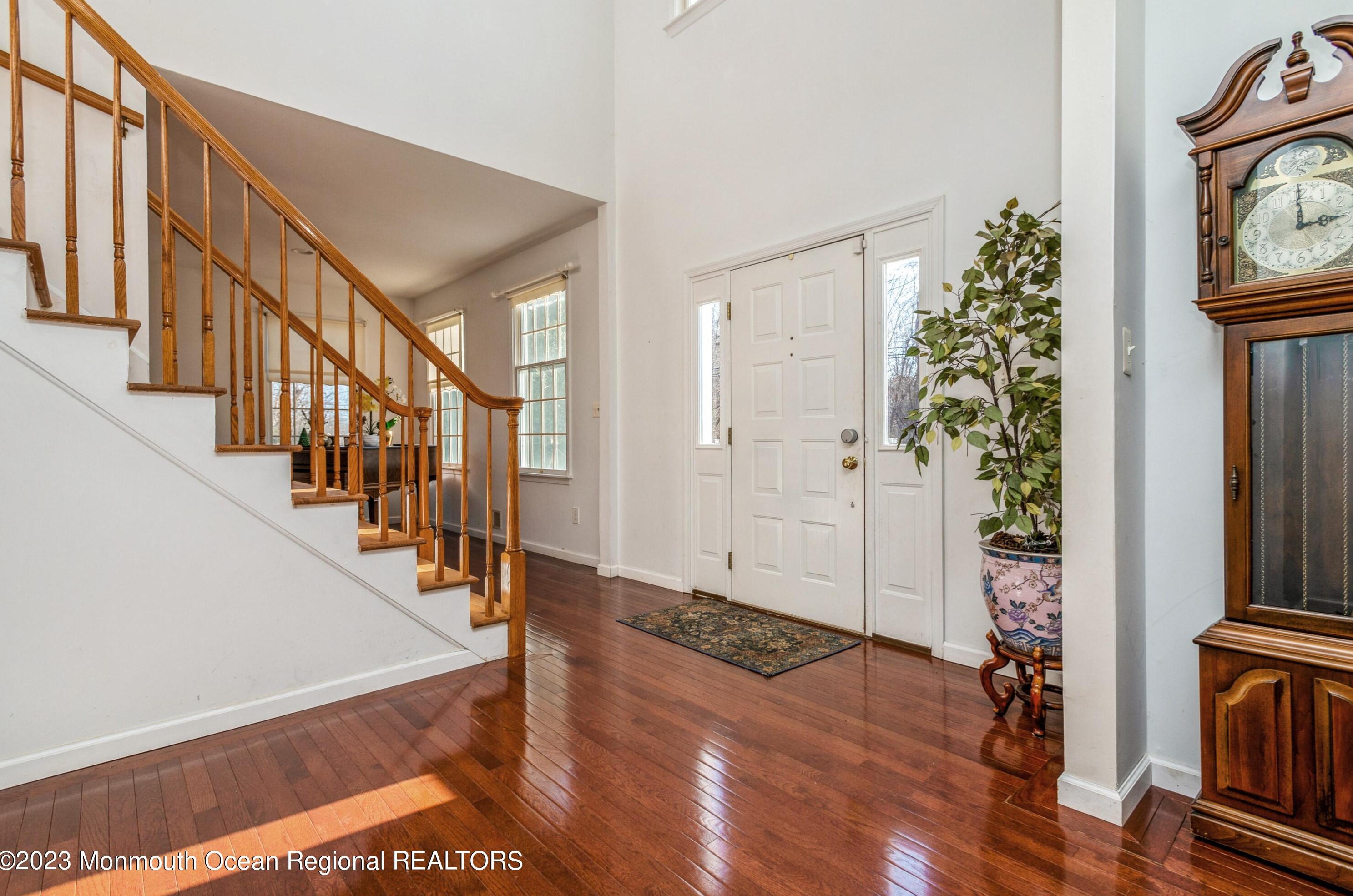 37 Port Au Peck Ave, Oceanport, NJ 07757-1205
