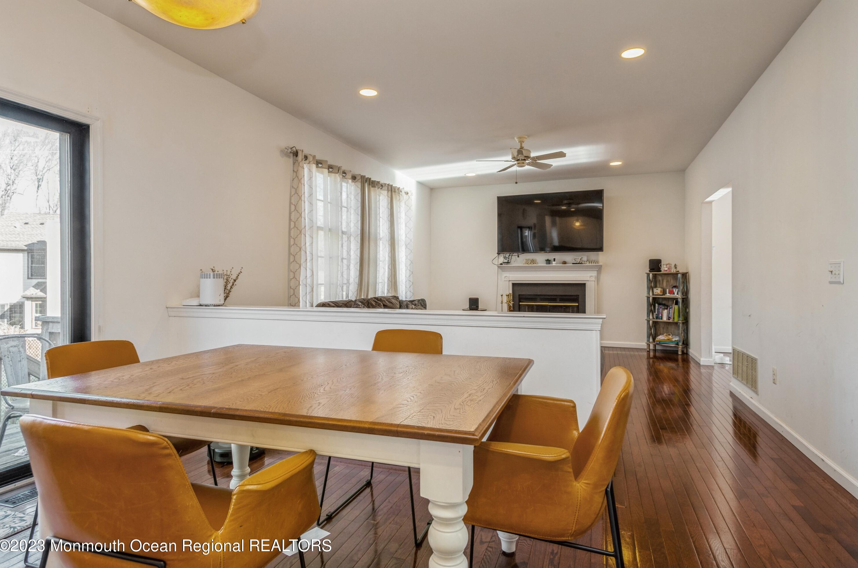 37 Port Au Peck Ave, Oceanport NJ  07757-1205 exterior