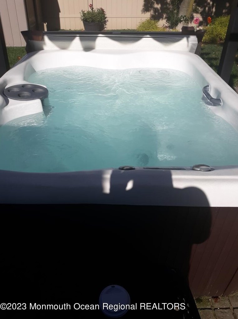 142 Broadway, Keyport NJ 07735-1003 exterior