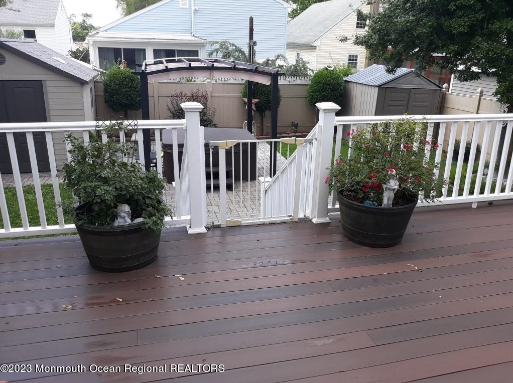 142 Broadway, Keyport NJ 07735-1003 exterior