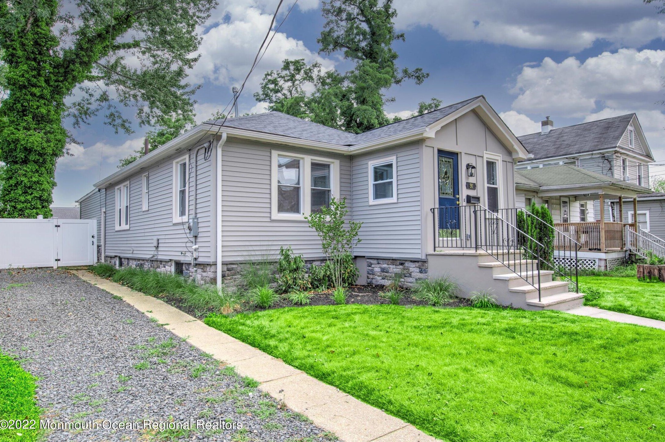 91 Bank St, Tinton Falls, NJ 07701
