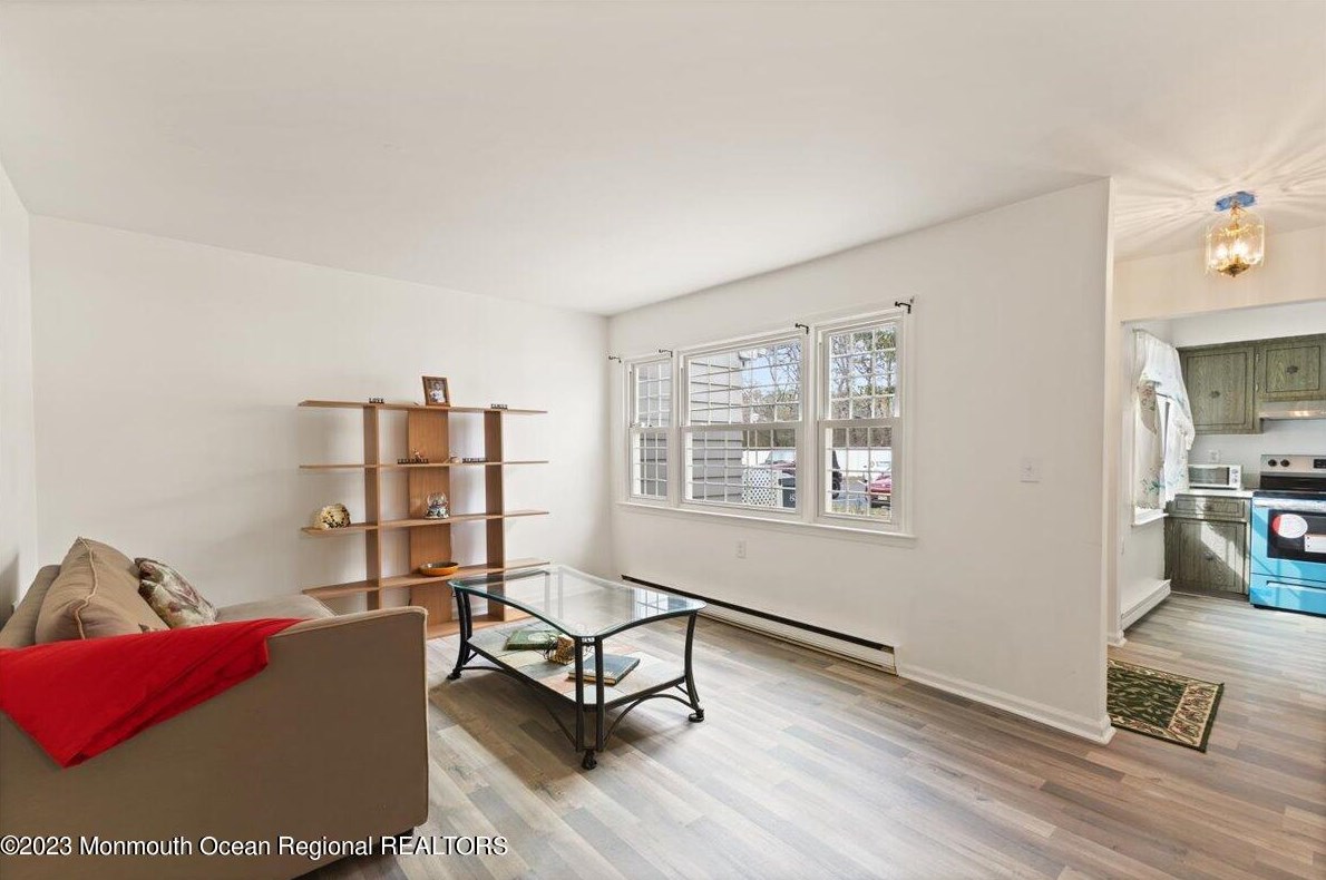 28 Dover Walk, Toms River, NJ 08753-4108