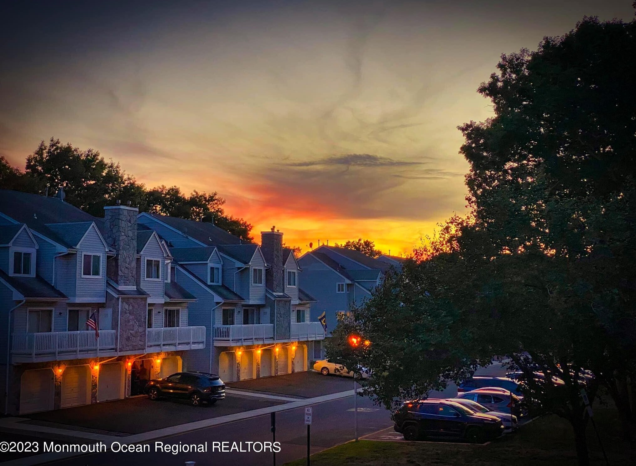 2006 Grassy Hollow Dr, Toms River, NJ 08755-1070
