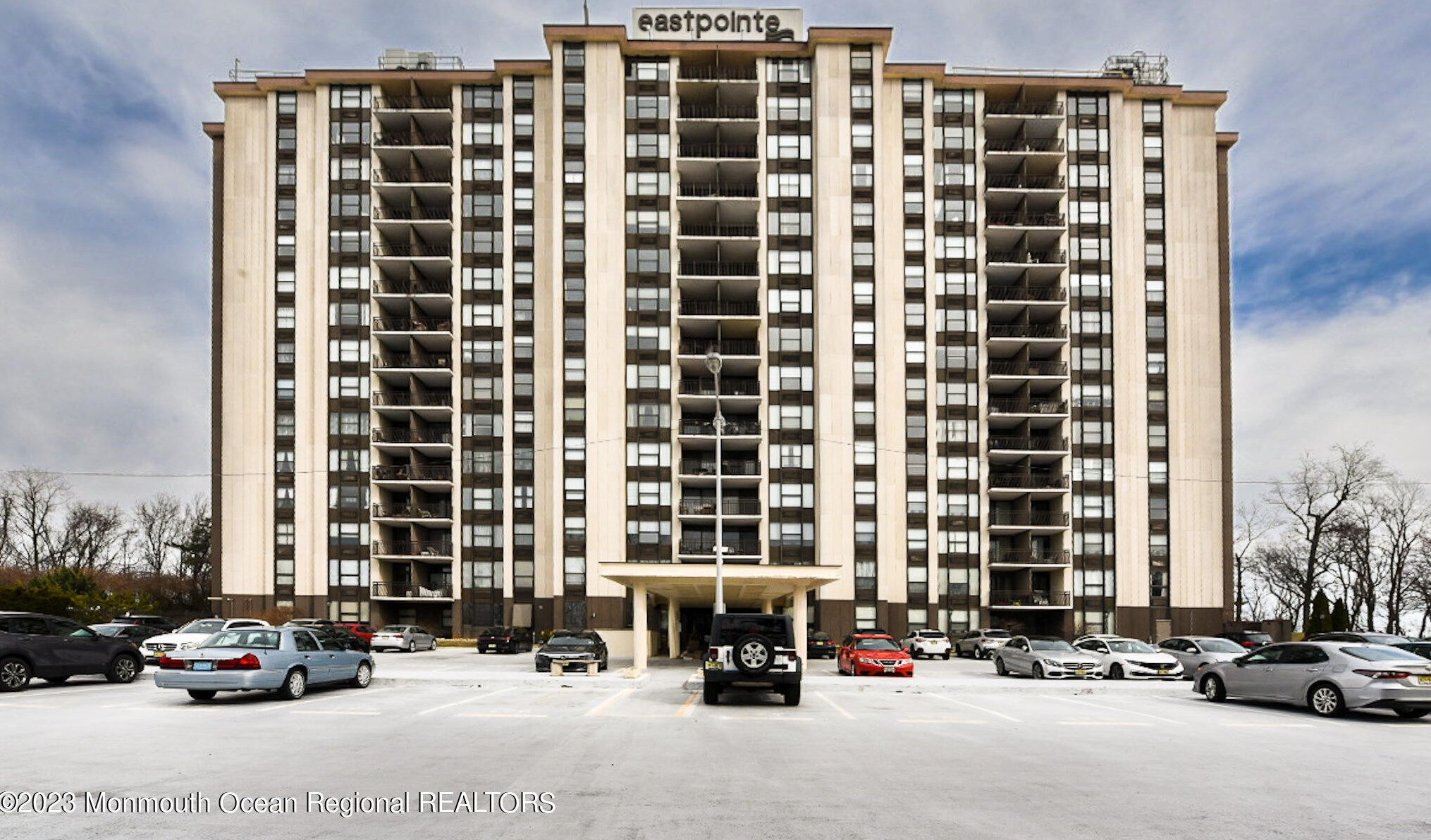 1 Scenic Dr #611, Monmouth Hills, NJ 07732