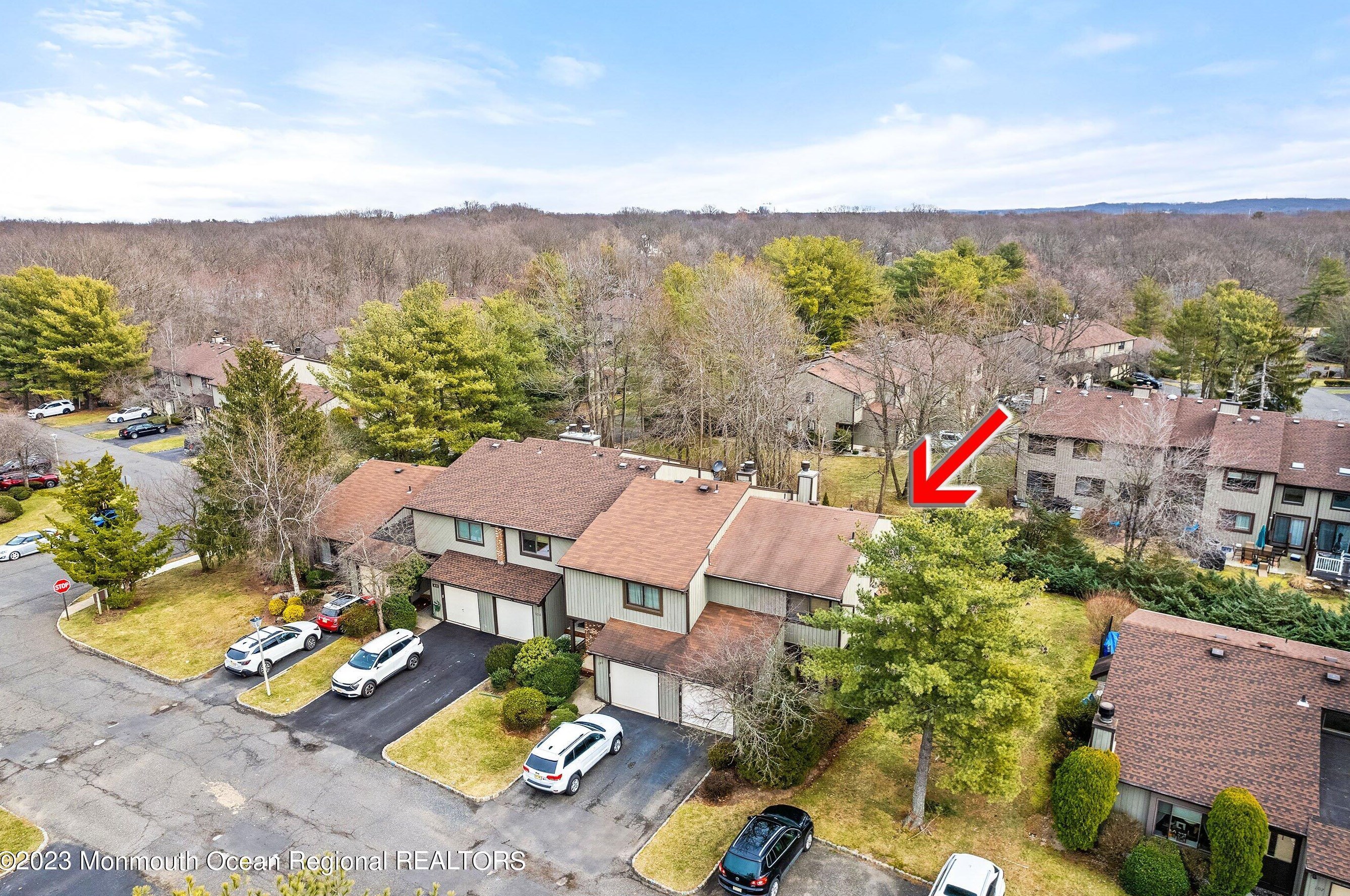 106 Bowne Ct, Matawan NJ 07747-3562 exterior