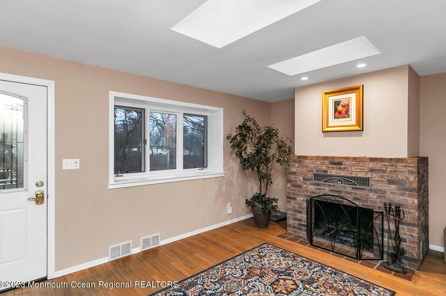 338 Navesink River Rd, Tinton Falls, NJ 07701
