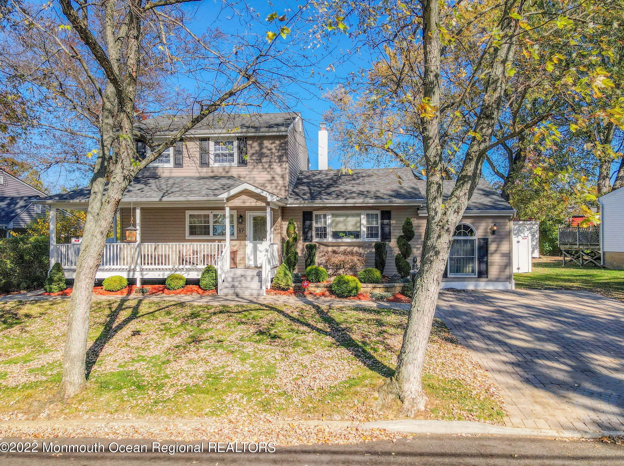 17 Linda Pl, Hazlet, NJ 07730