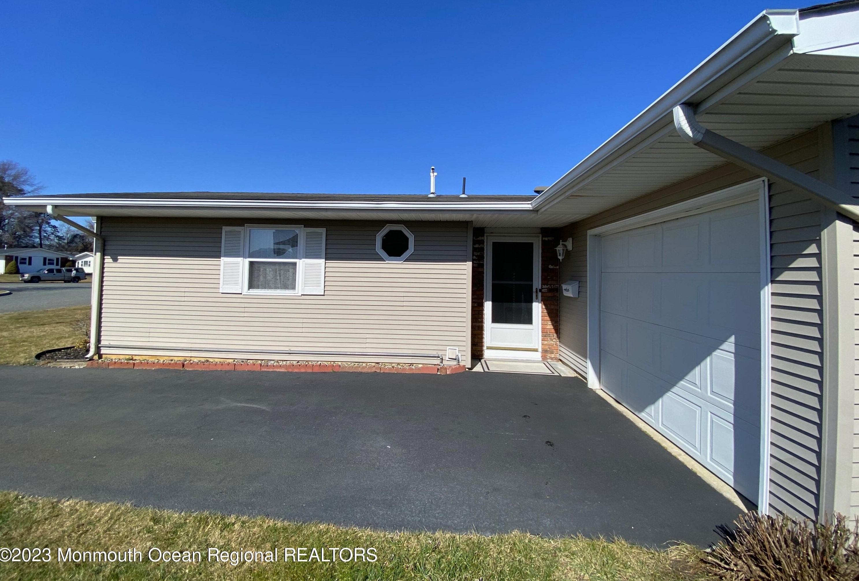 110 Whittier Rd, Bricktown, NJ 08724