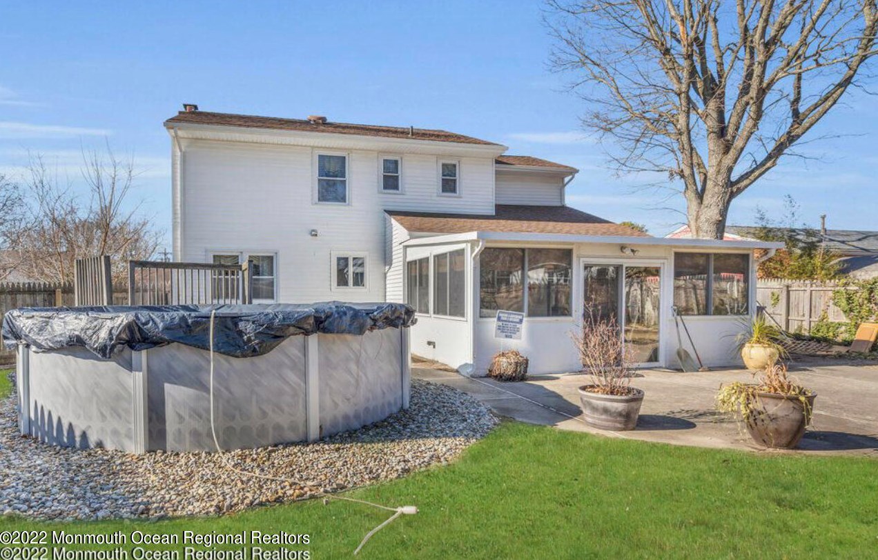 109 Alissa Dr, Toms River, NJ 08753