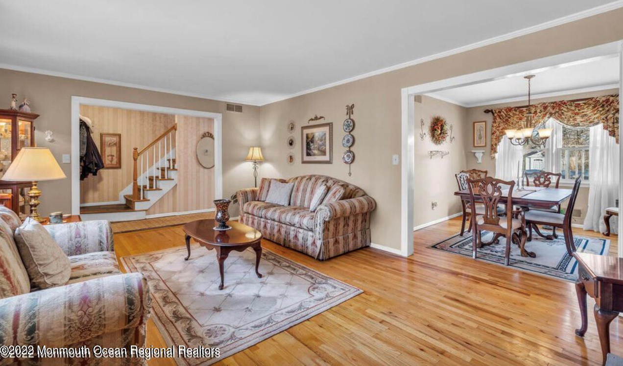 109 Alissa Dr, Toms River NJ  08753-8115 exterior