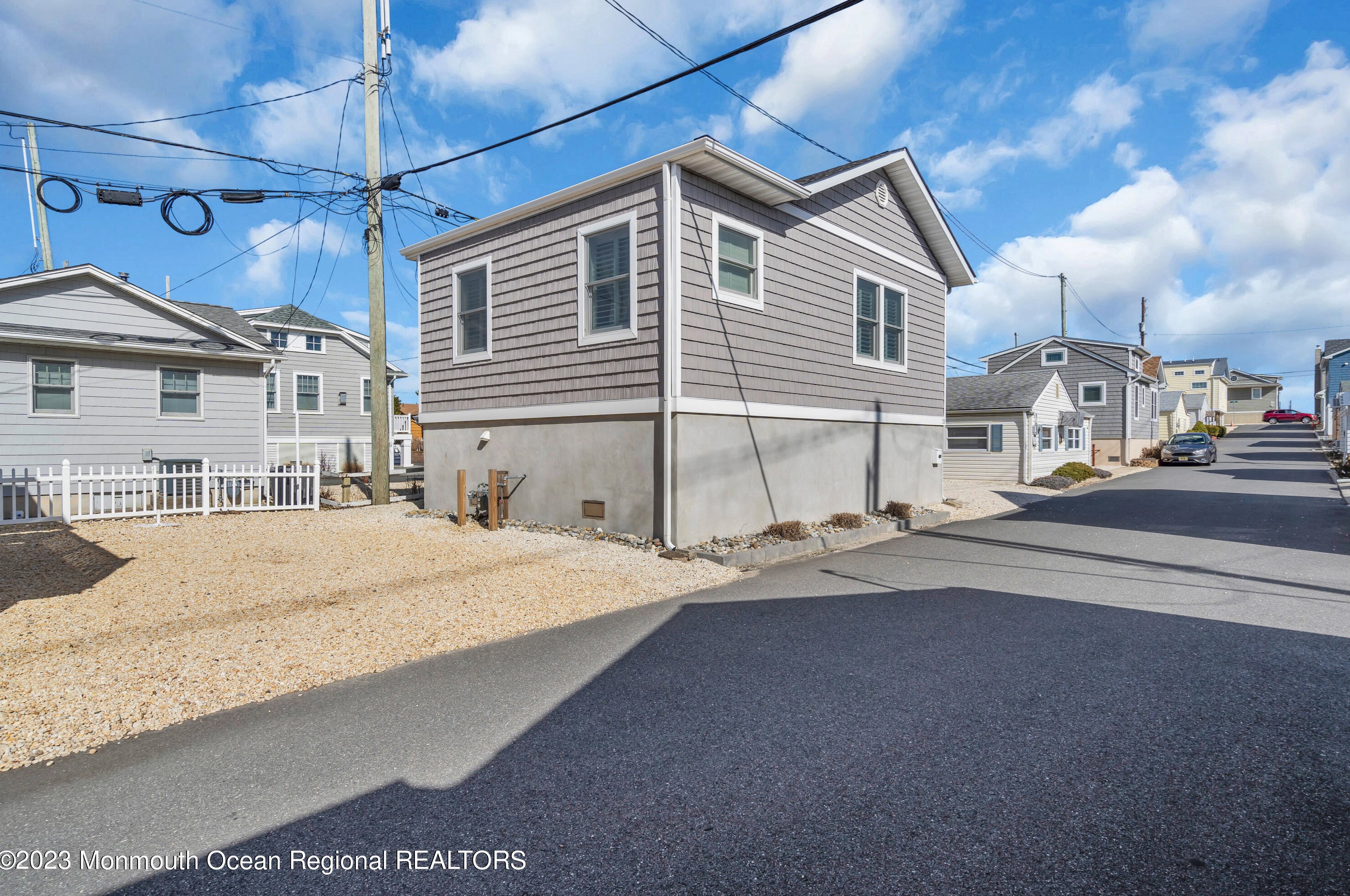 20 Shell Way E, Lavallette, NJ 08735
