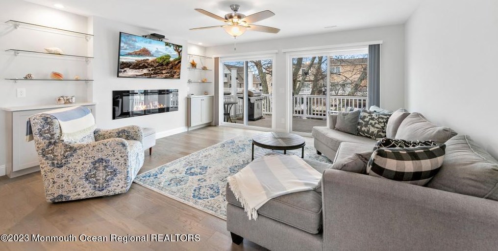 77 Albert Dr, Cedar Bonnet Island, NJ 08050