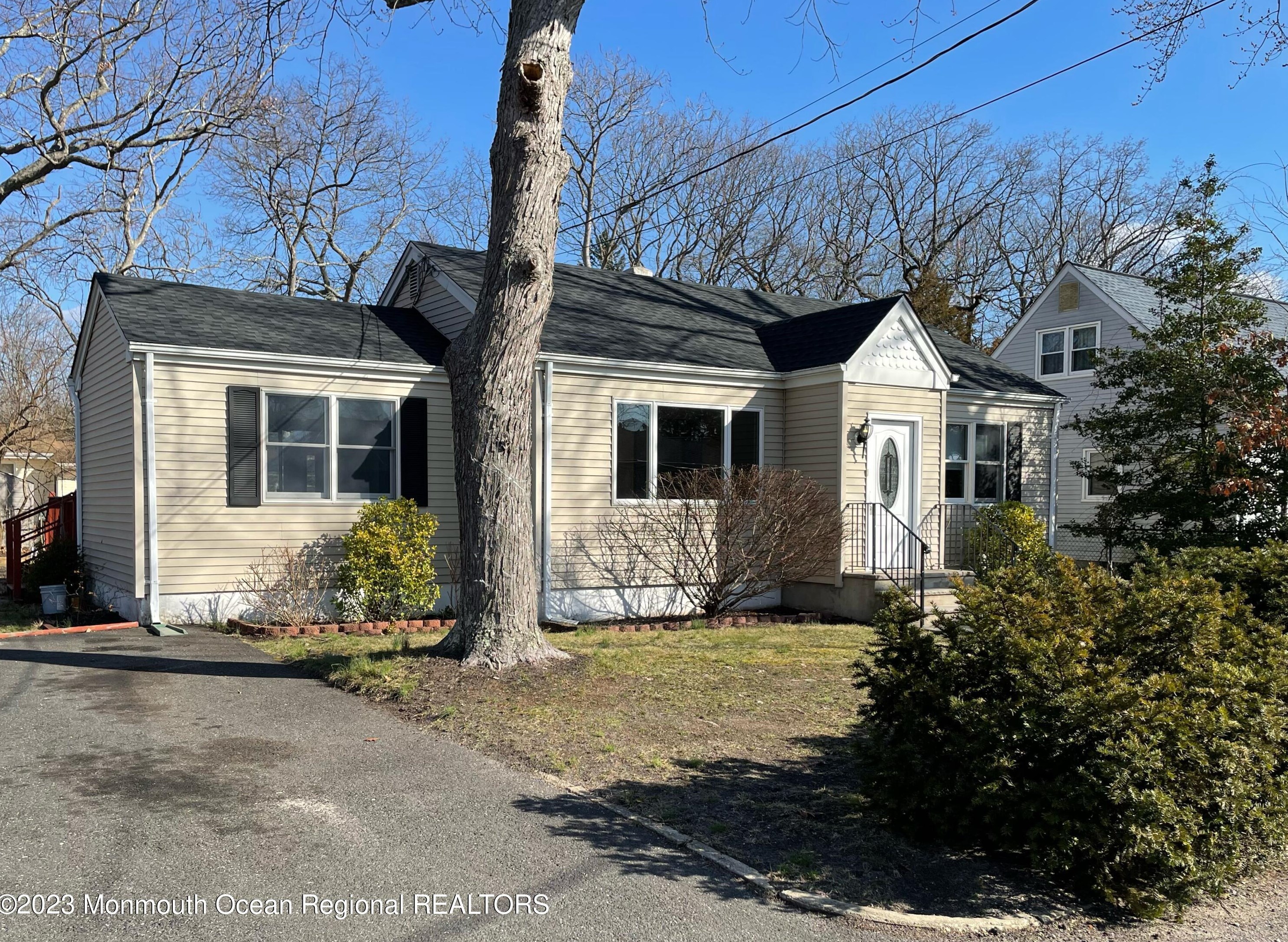 960 Midvale Ave, Bricktown, NJ 08723