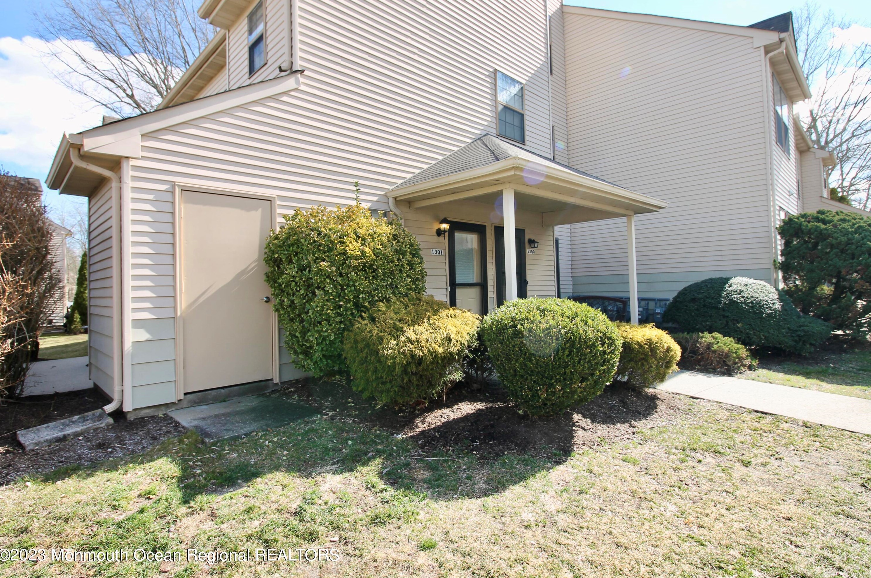 1301 Violet Ln, Jackson Twp, NJ 08527